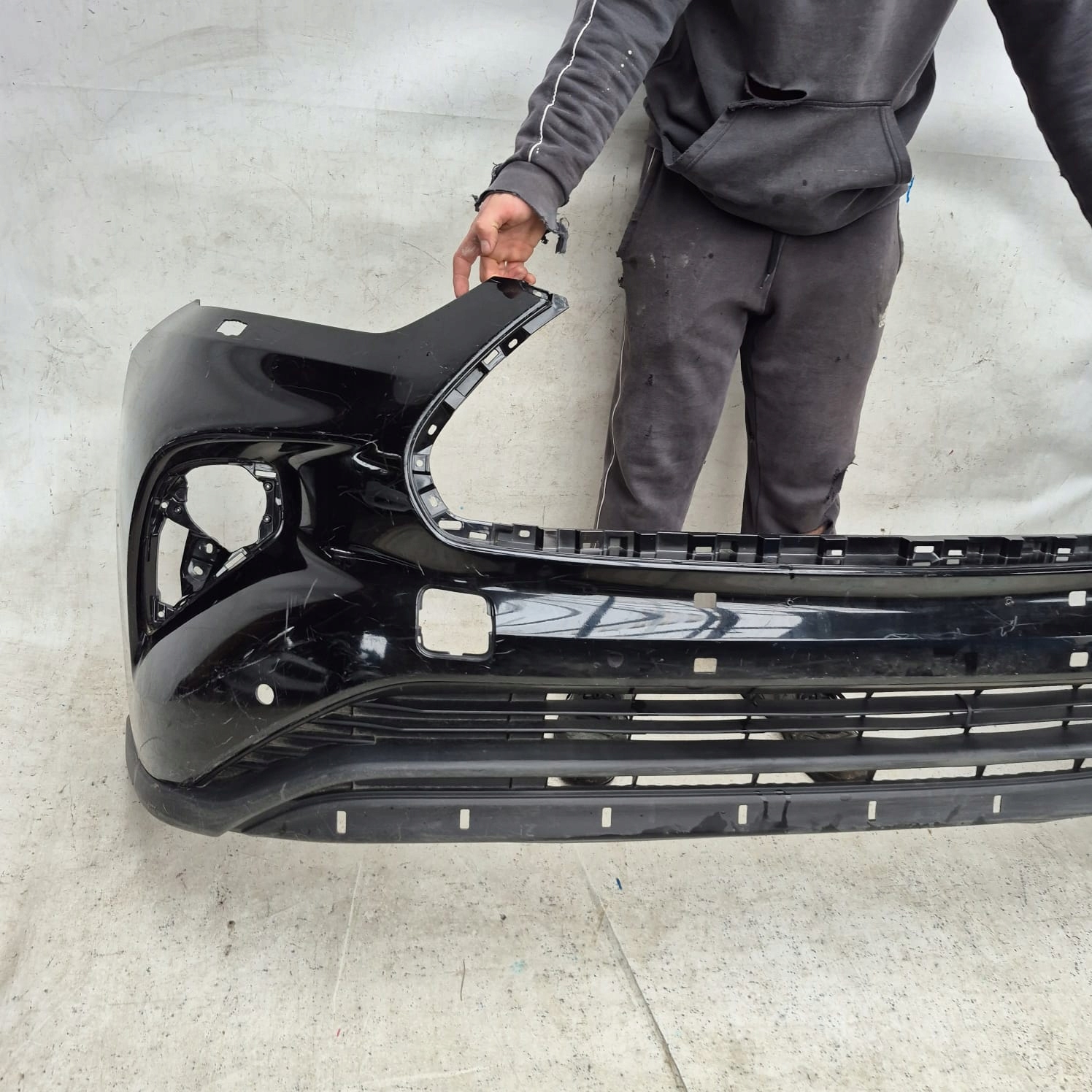 TOYOTA HIGHLANDER IV 4 20- bumper front front PDC SPR 52119-0E421