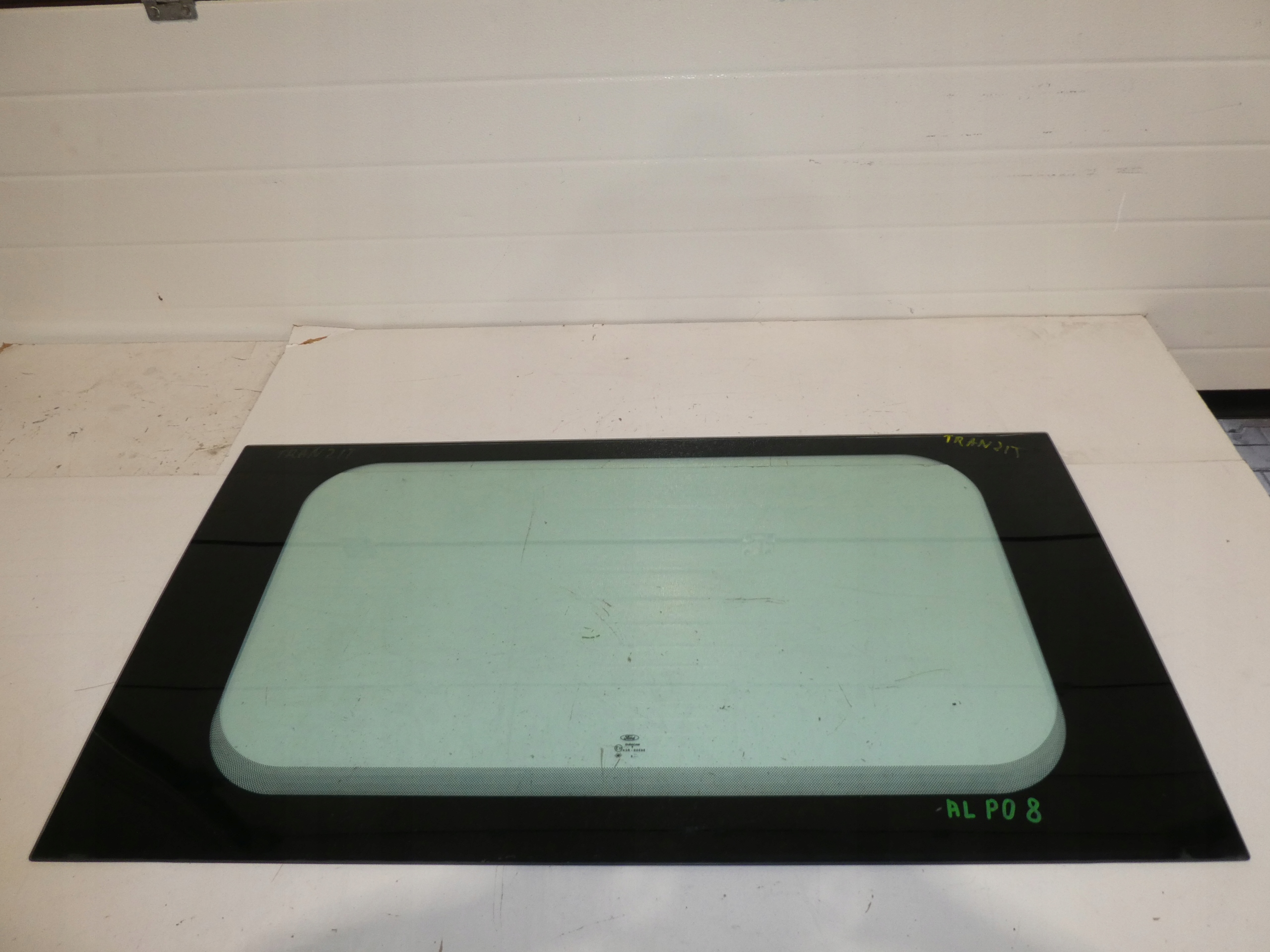 window rear FORD TRANSIT
