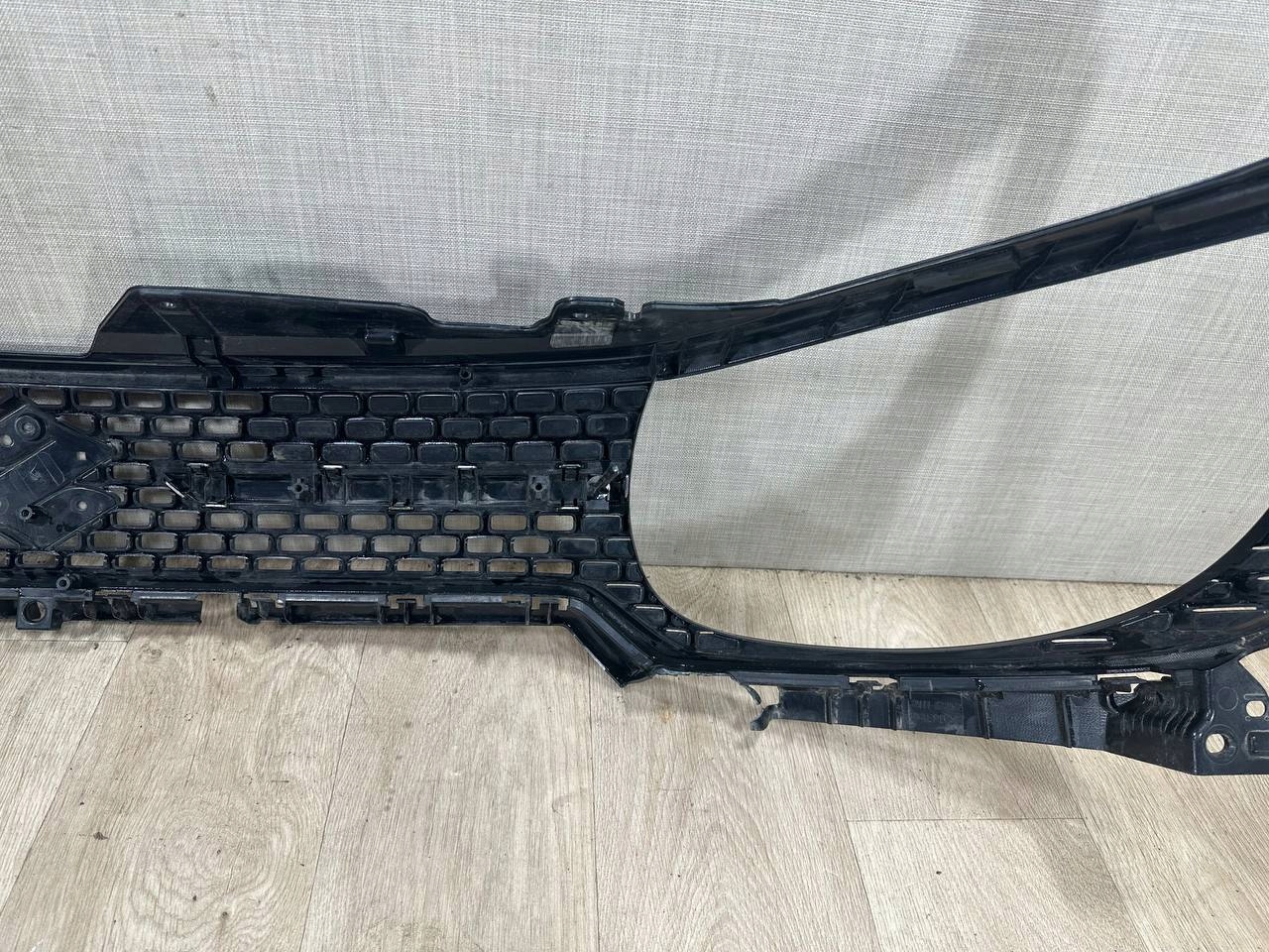 Suzuki IGNIS II 2016-2020 grill grille 72111-62R0
