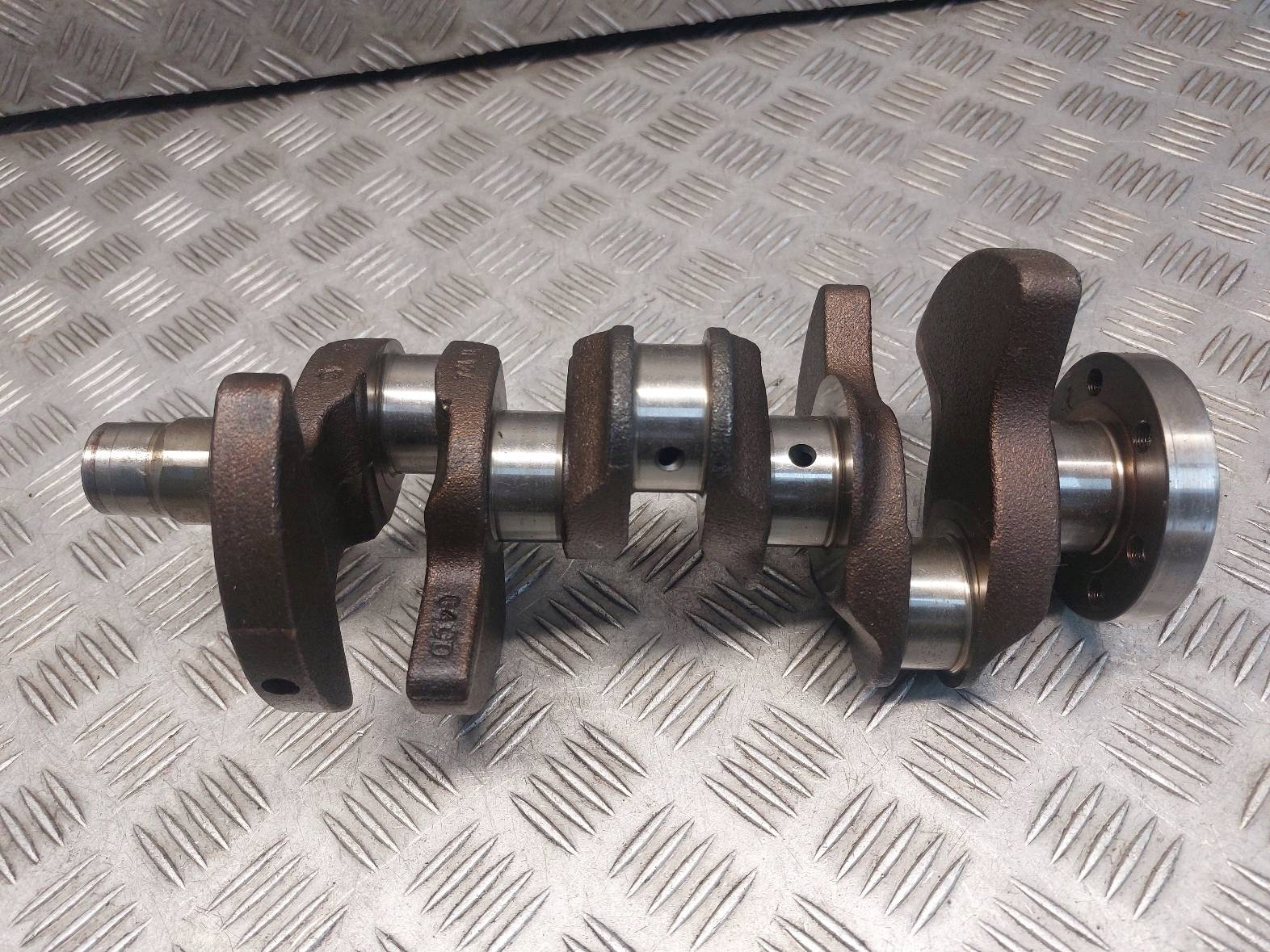crank SKODA FABIA and LIFT 04CD 1.2 12 V