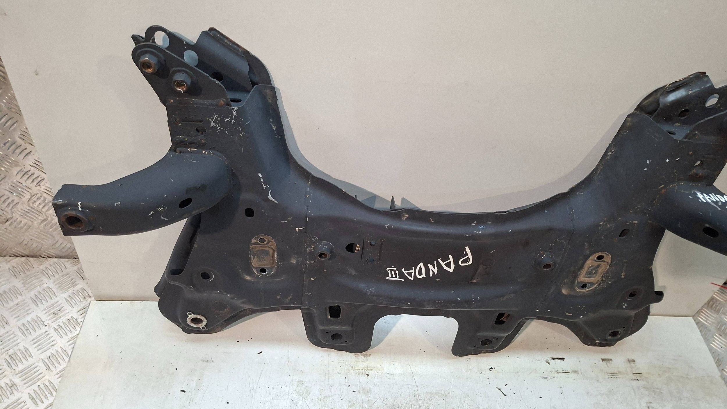 axle beam front FIAT PANDA III 2012