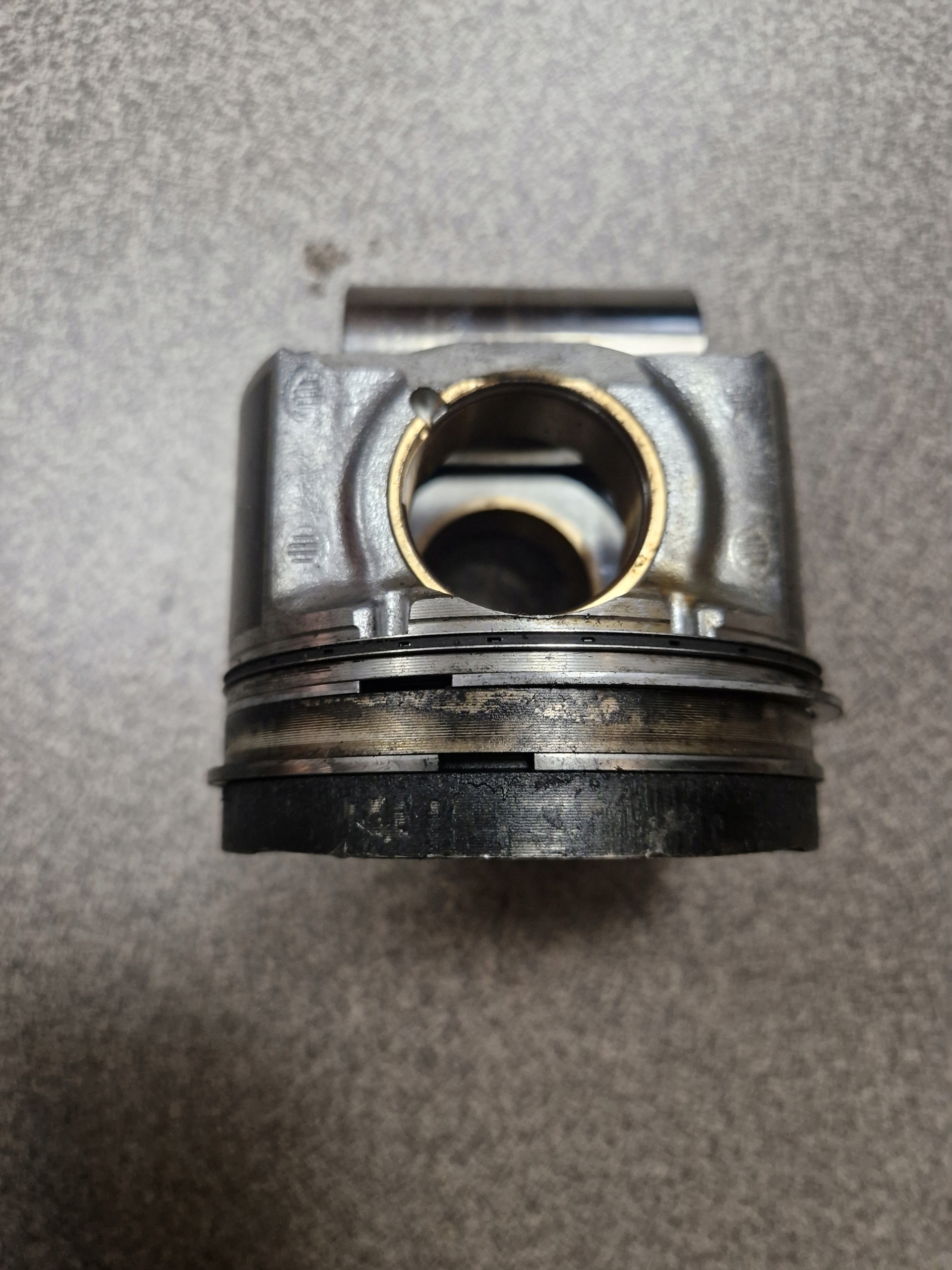 pistone pistoni FORESTER III 08-13R 2,0D EE20