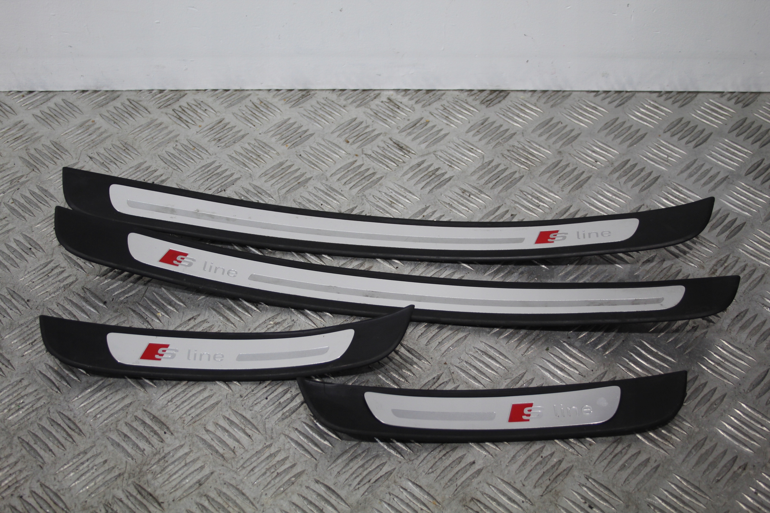 mouldings caps threshold AUDI A6 C7 4G0 4G9 LIFT