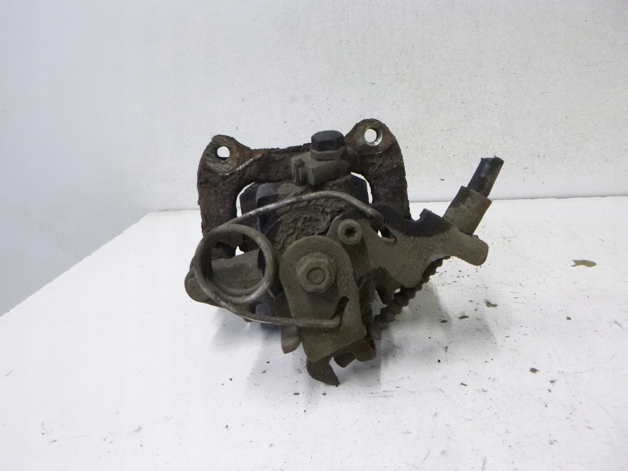 caliper brake rear part Audi A6 C5 2.4 98r.