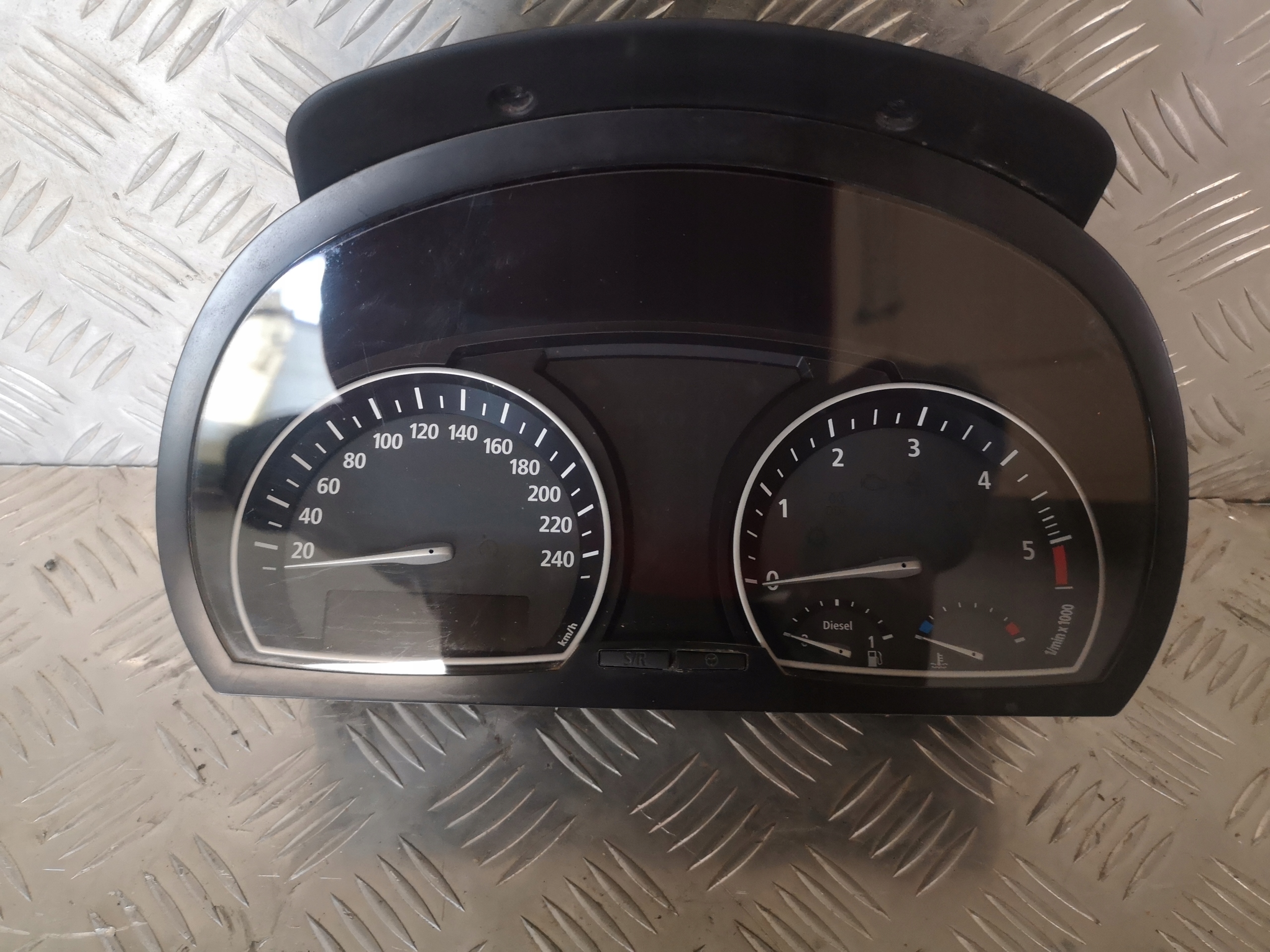 BMW X3 РЕСТАЙЛИНГ E83 2.0 d спидометр европа