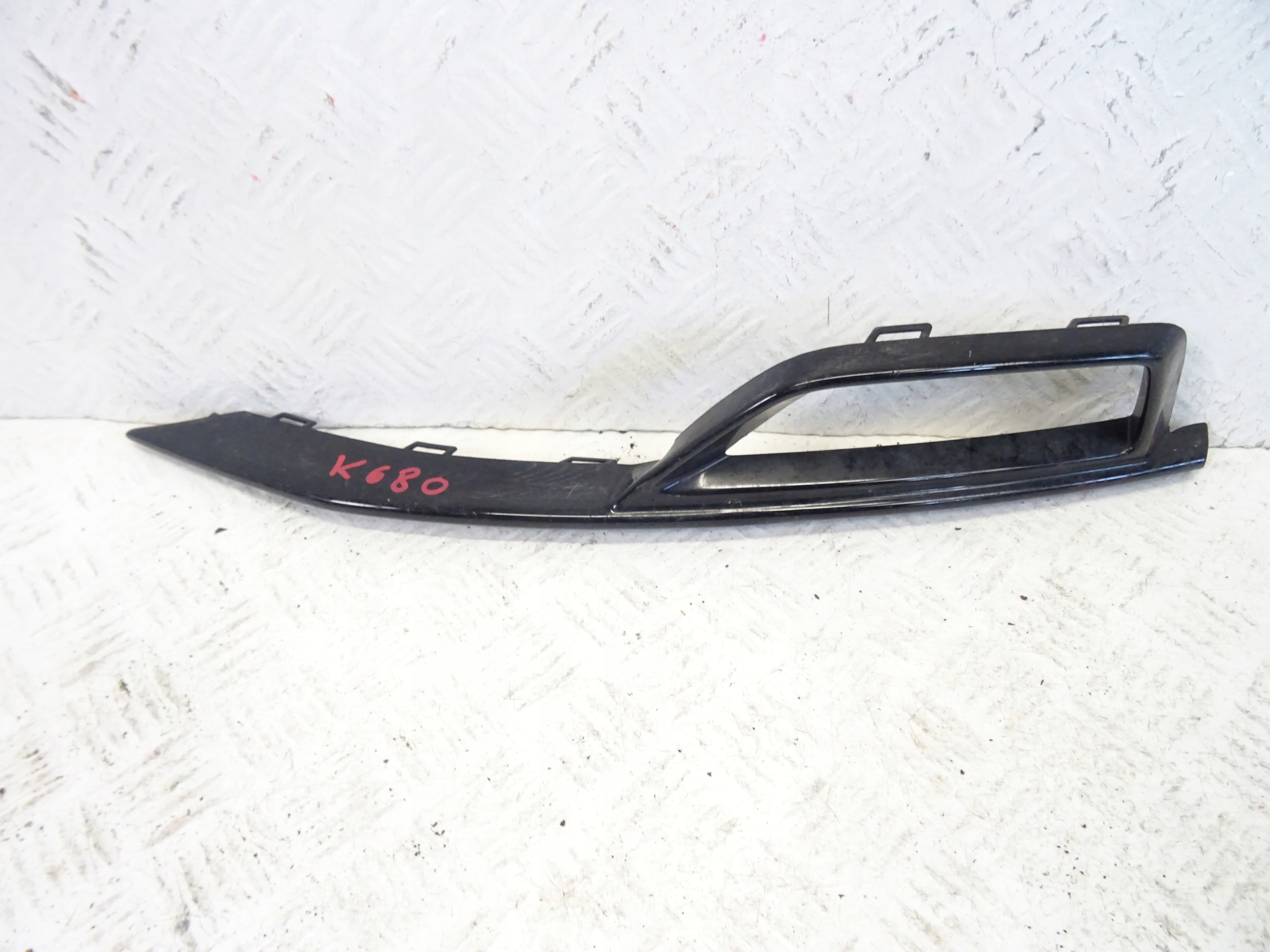moulding of a bumper front front left AUDI A5 LIFT S-LINE 8T0807681P