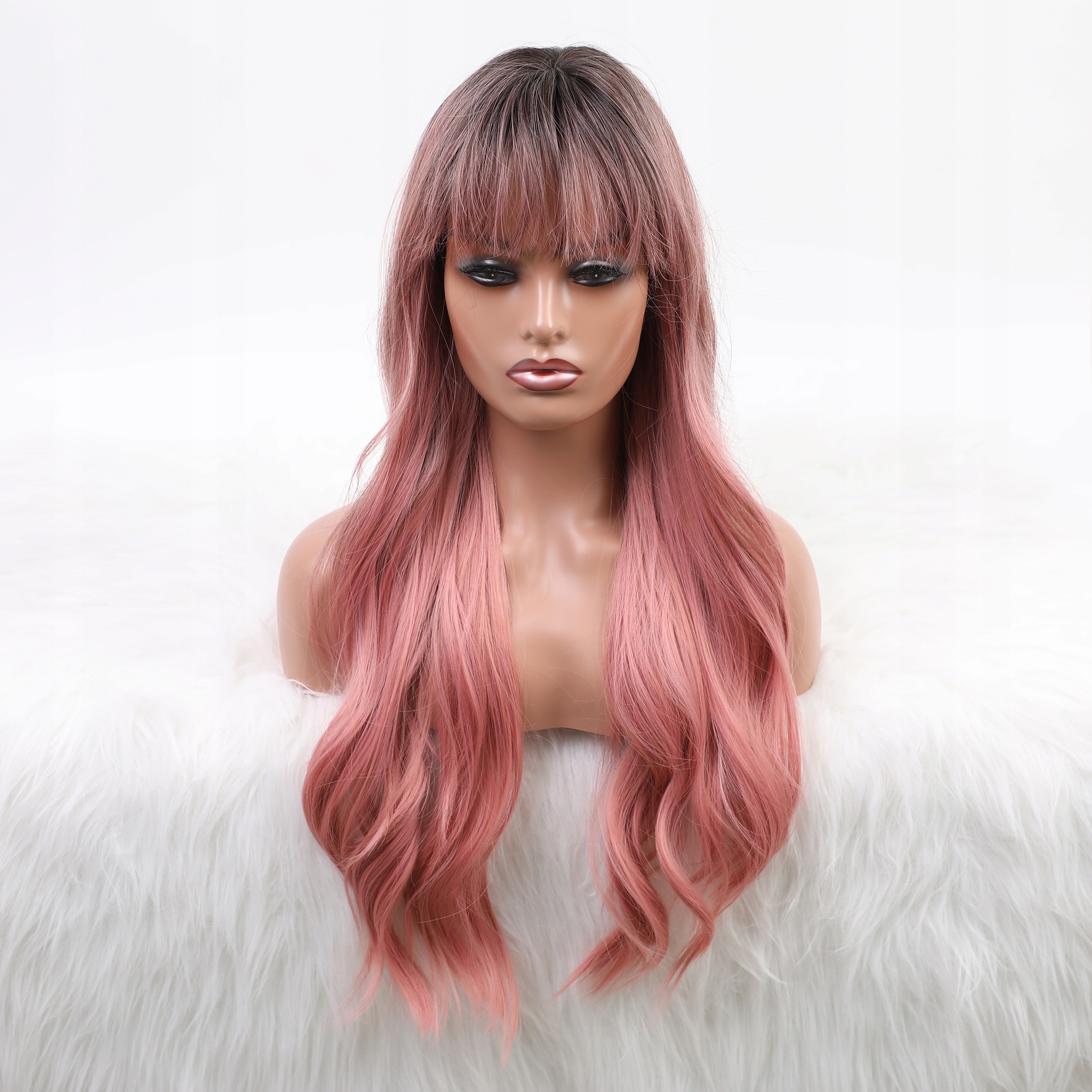 Dlouhá starorůžová paruka Amber s tmavými kořínky a ofinou