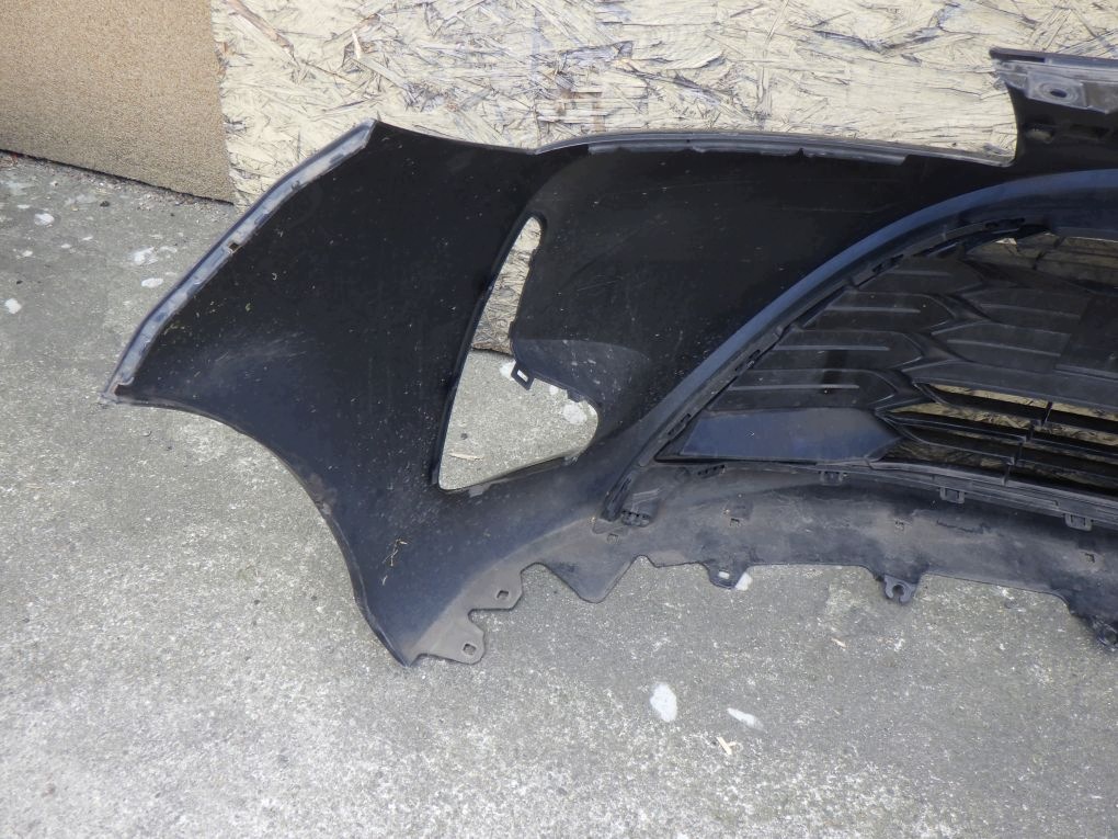 TOYOTA YARIS III 3 LIFT 17- without PDC front bumper