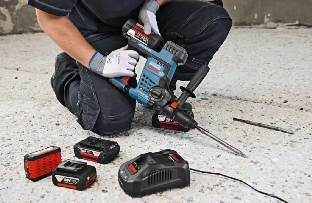 Akumulator BOSCH 2 x GBA 36V 6,0Ah + Ładowarka GAL 3680 CV EAN (GTIN) 3165140868013