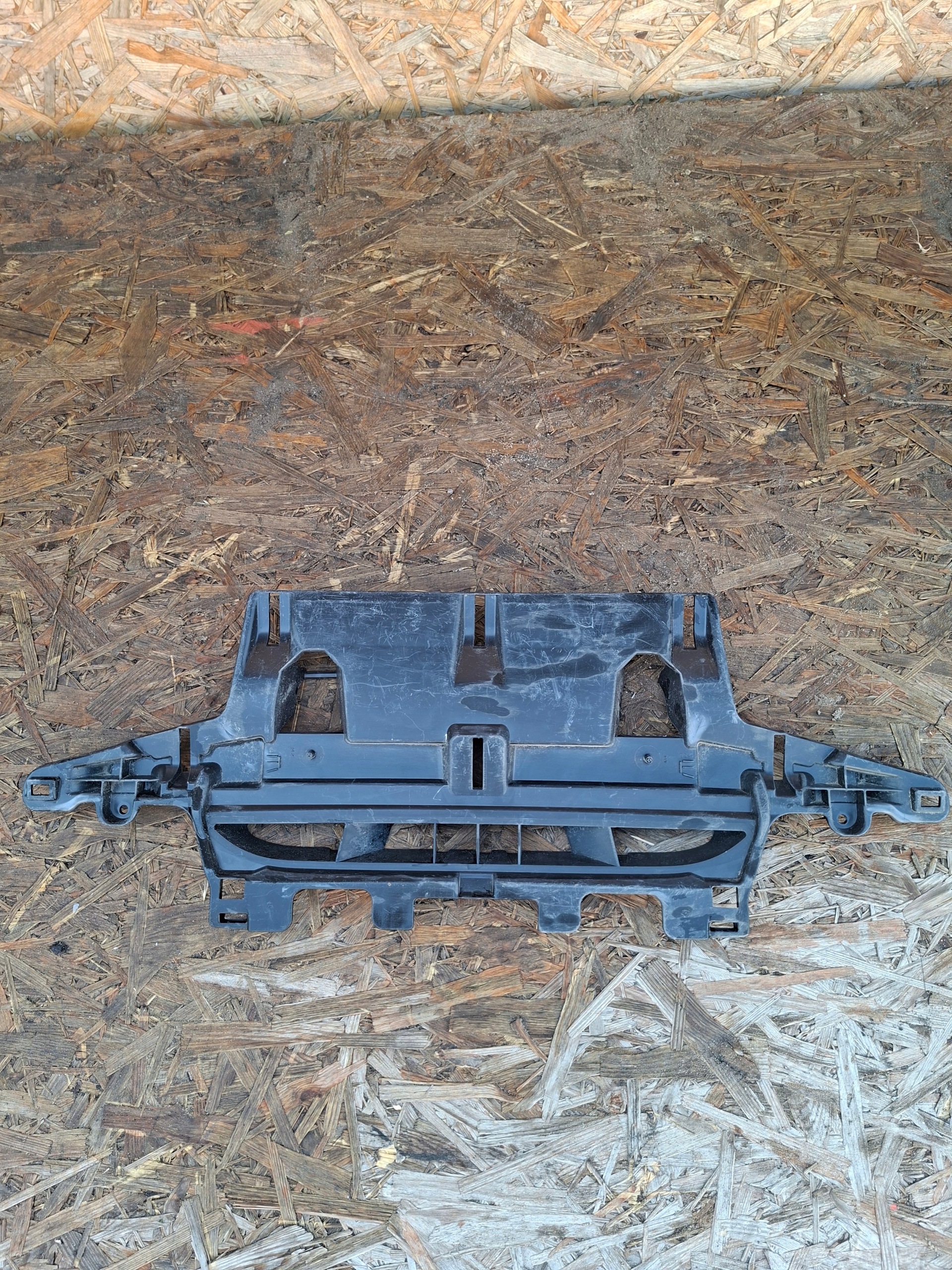 intake drain air RENAULT SCENIC IV 681835488R