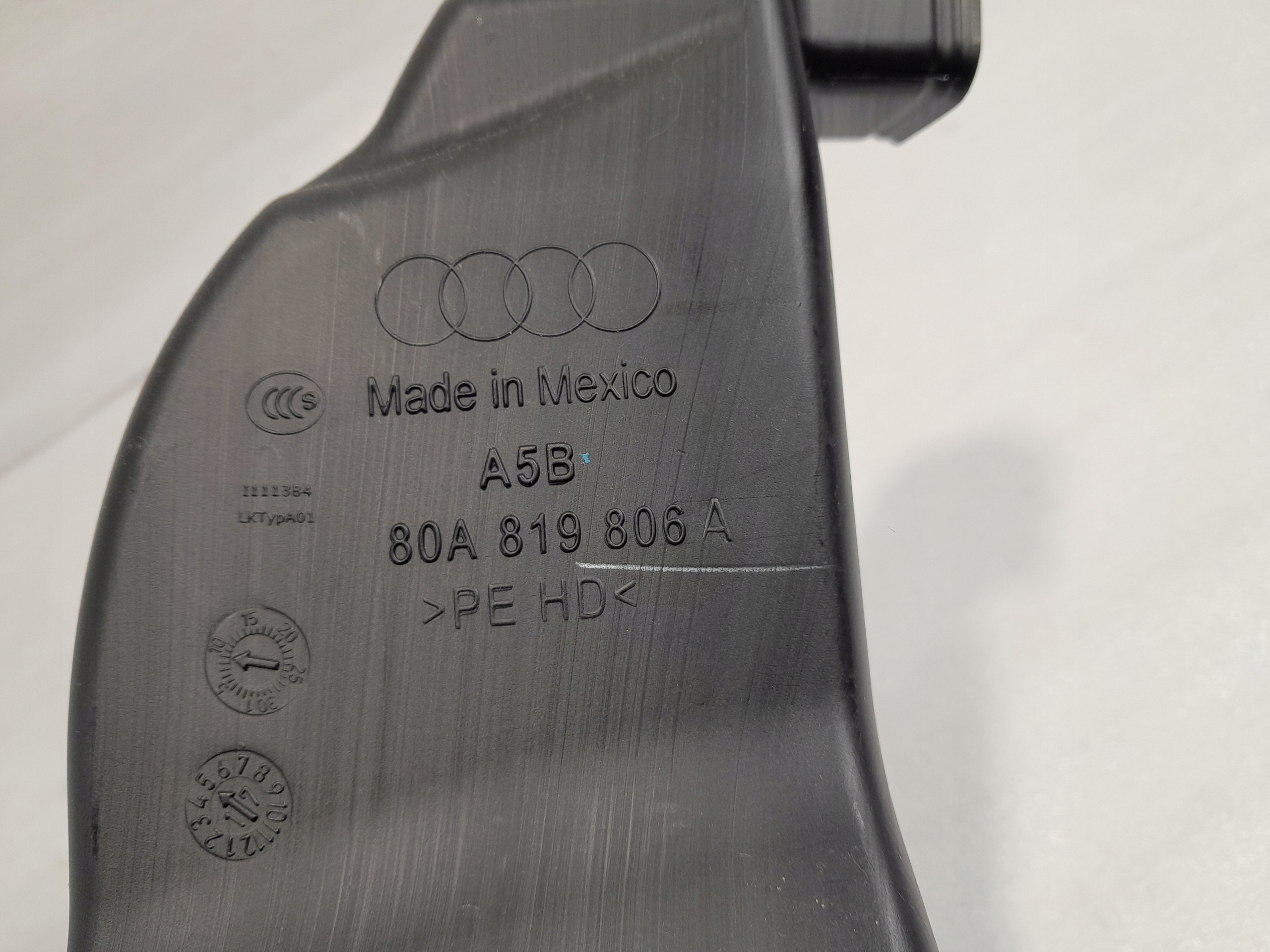 AUDI Q5 II 80A drain intake air 80A819806A