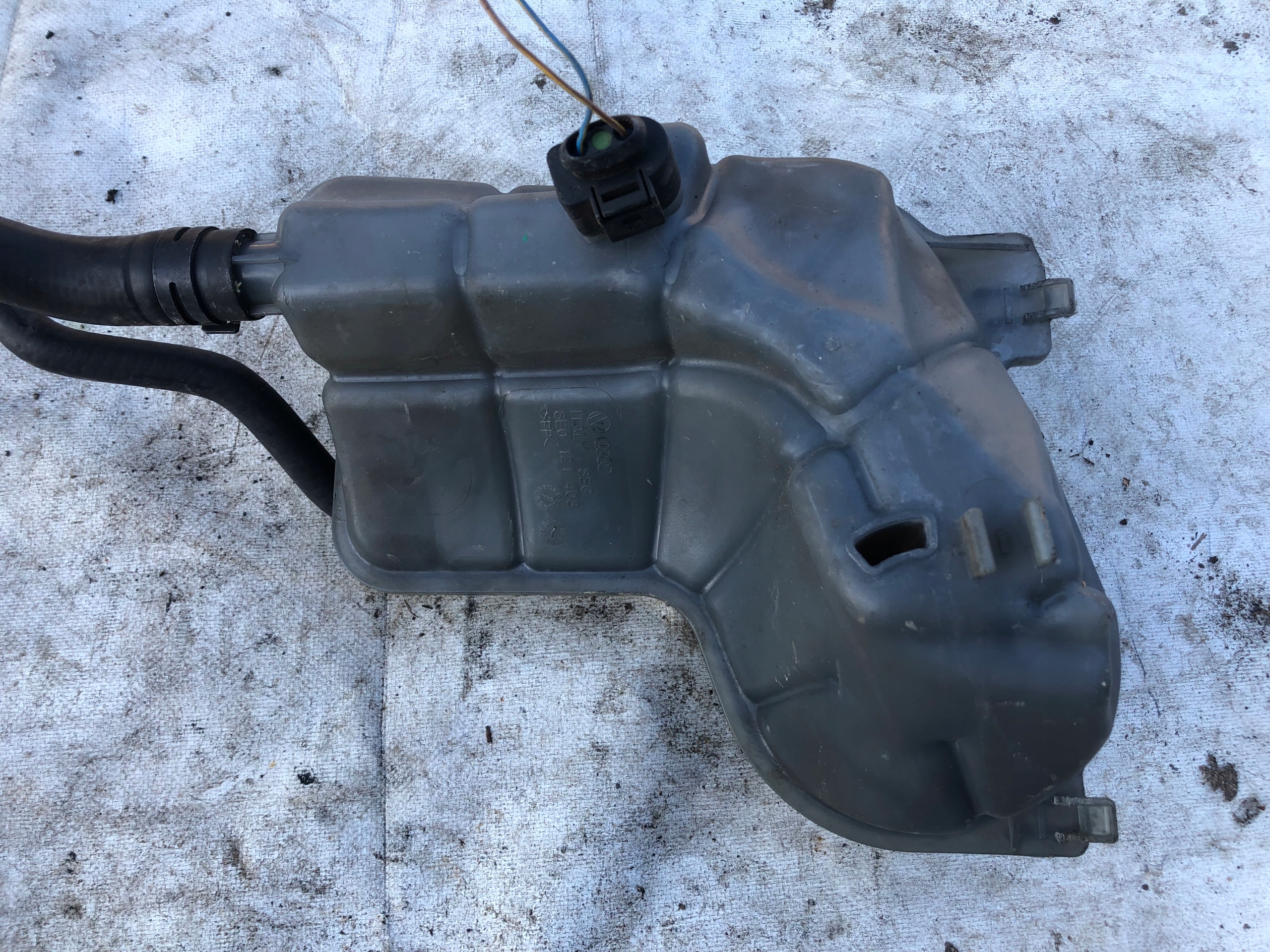 water tank AUDI A4 B6 8E0121403