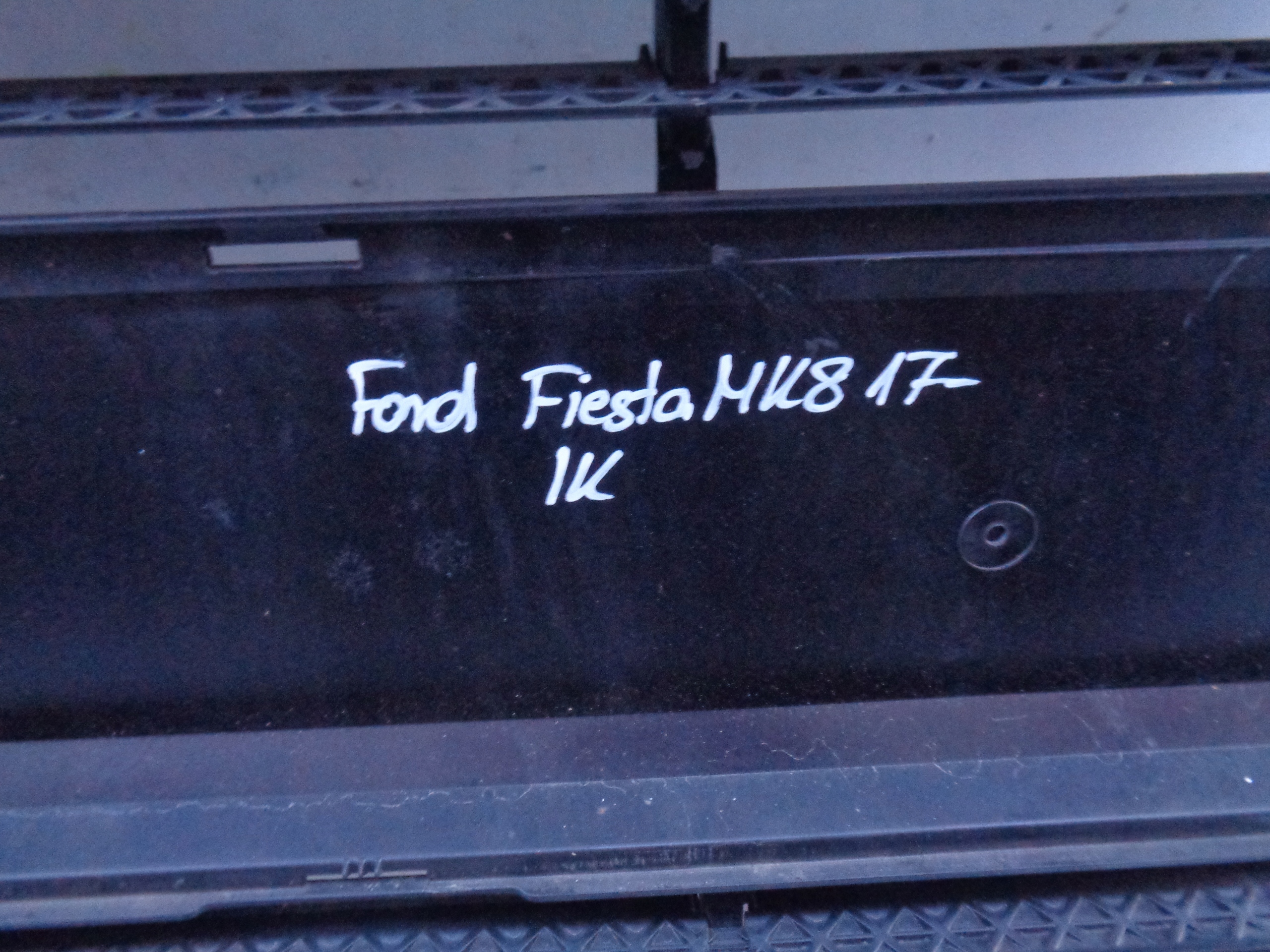 bar, wall front FORD FIESTA MK8 17