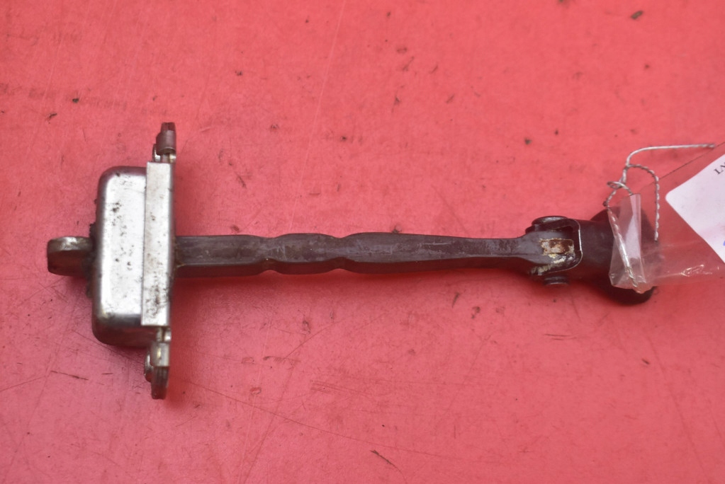 limiter door right front ES70 TOYOTA AURIS 2 II E18 15-18