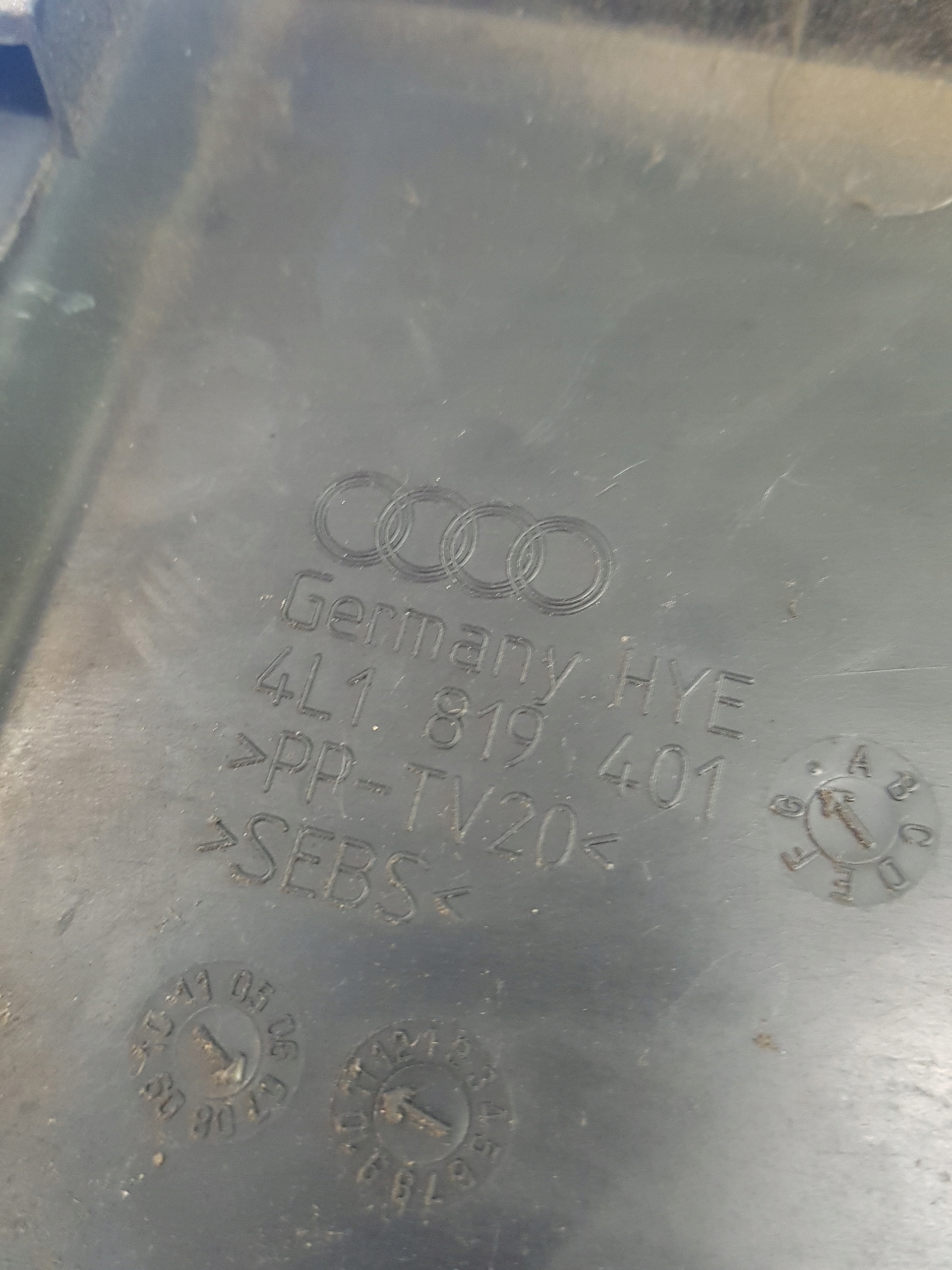 torpedo AUDI Q7 4L1819401