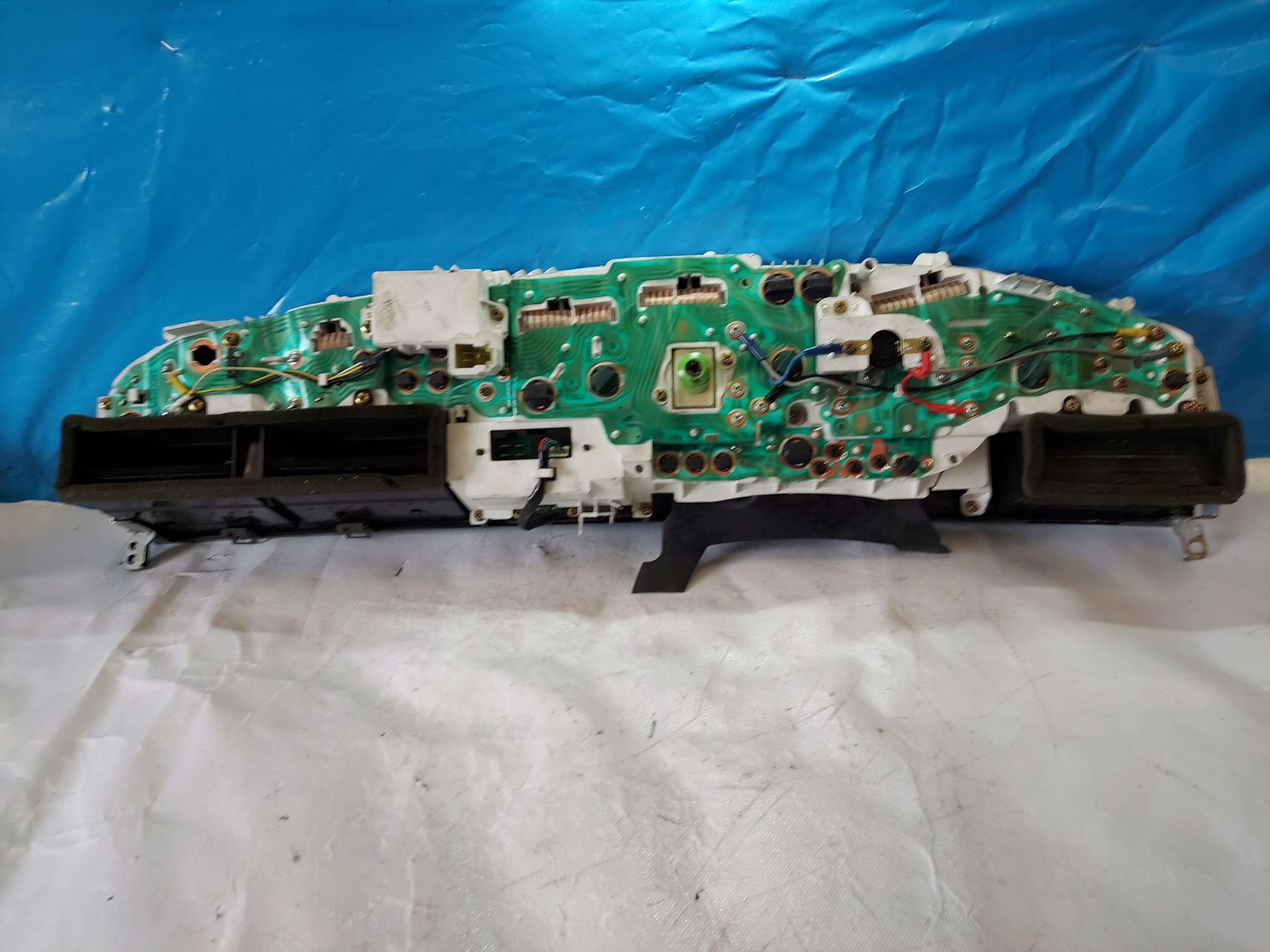 dials clock TOYOTA SUPRA A7 3.0L 830101B612