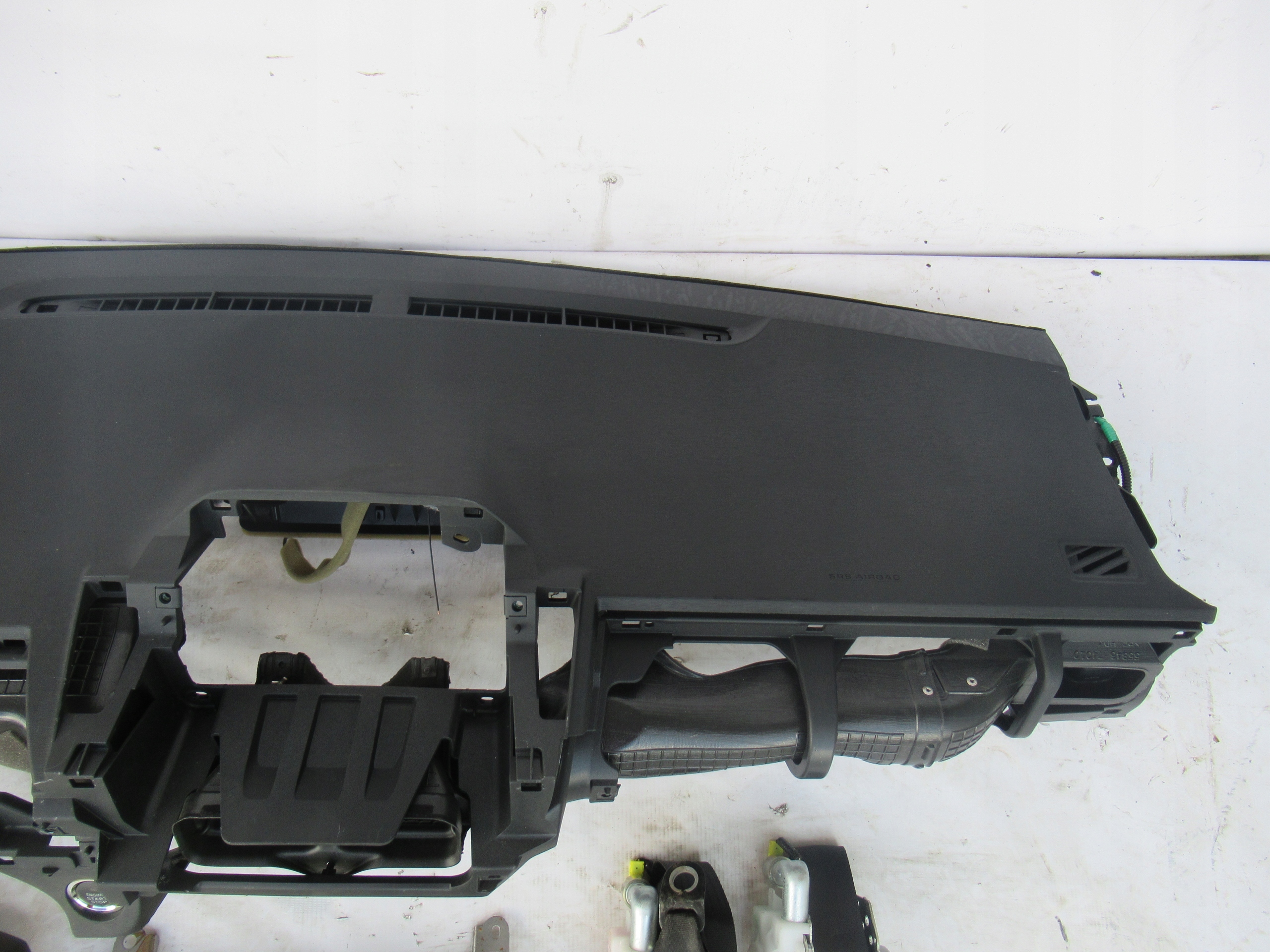 dashboard console airbag adjusters TOYOTA IQ