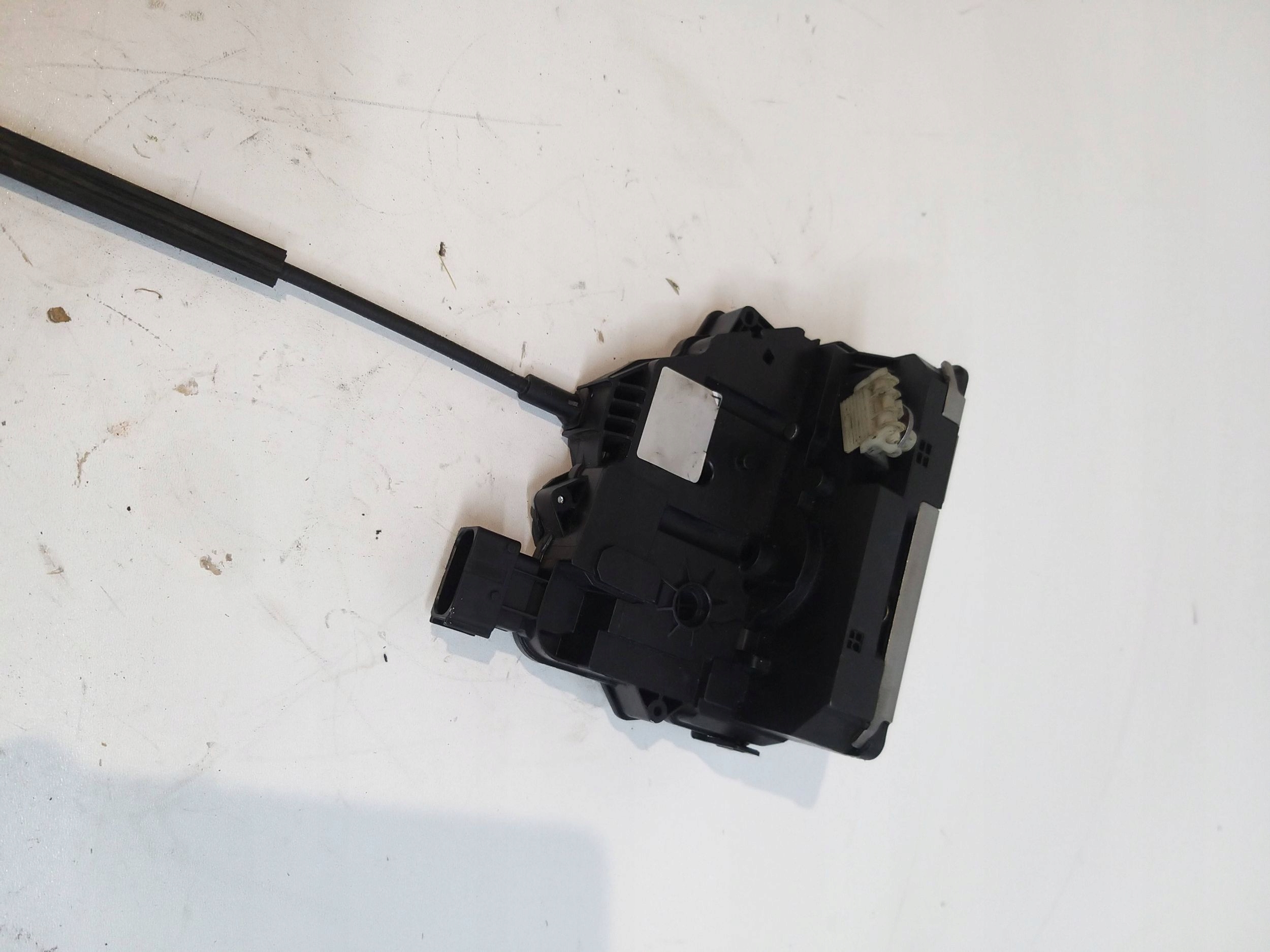 OPEL MERIVA B lock door left rear part 6PIN 10R