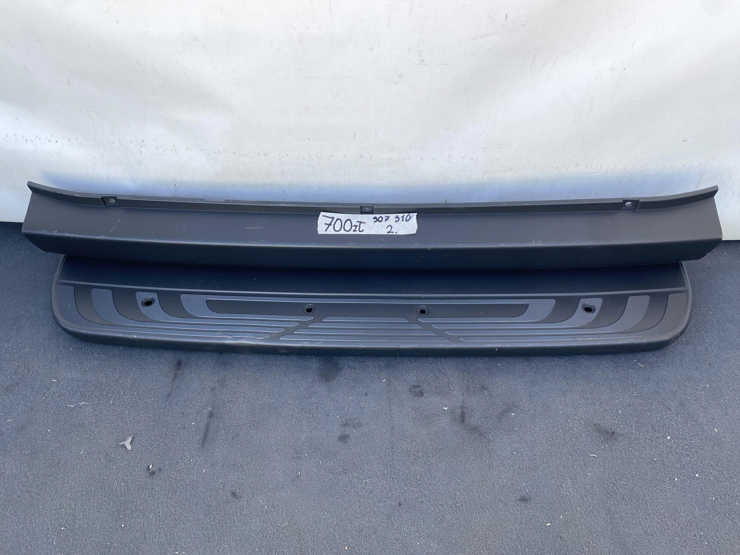 SPRINTER 907 910 17- cap STOPIEN threshold rear grey A9078851100 original