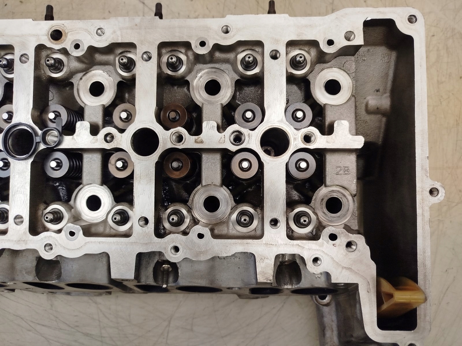TESTATA Motore BMW 781260803 778110501 1.6d
