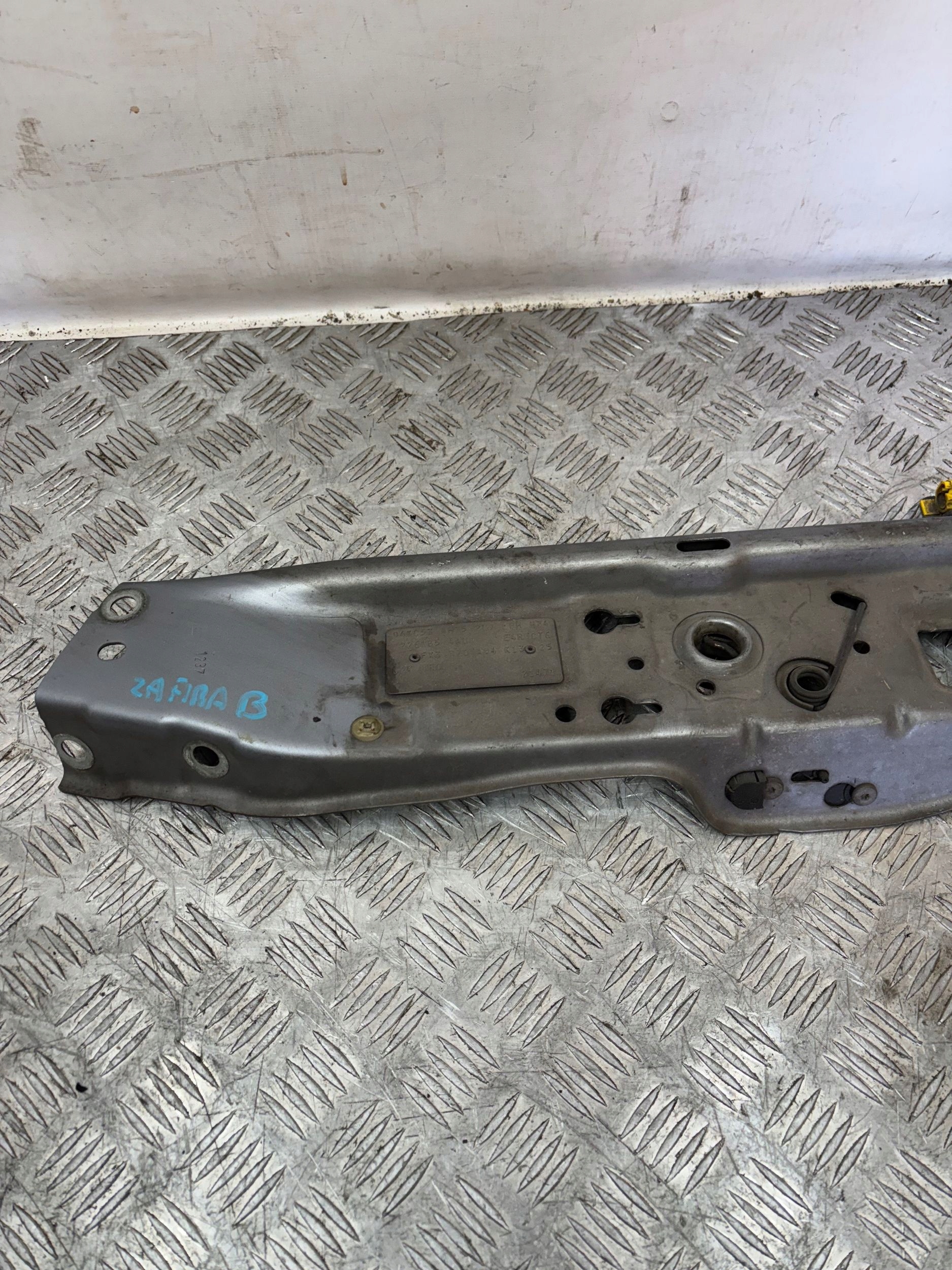 Gurten oben ZAMKOWY OPEL ZAFIRA B