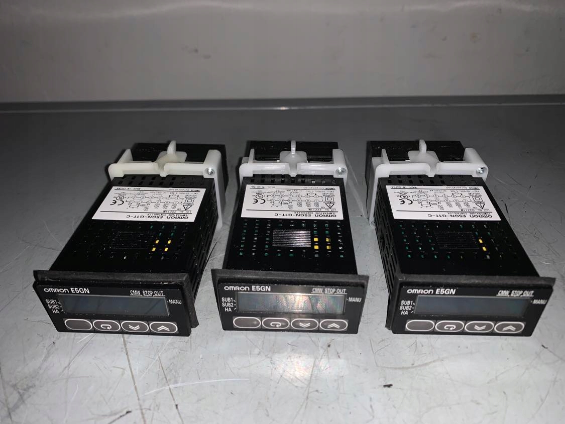 Omron E5GN-Q1T-C Temperature controller