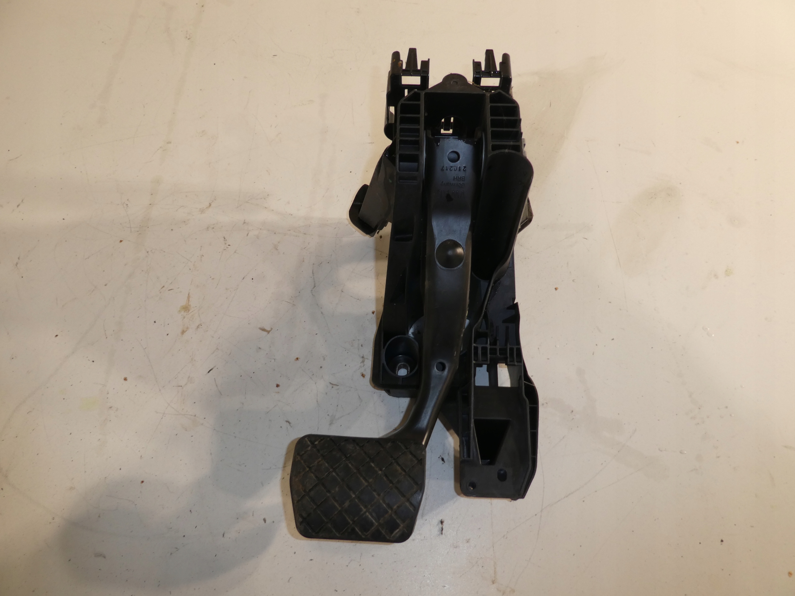 SKODA OCTAVIA III support pedals 5Q1723058BN