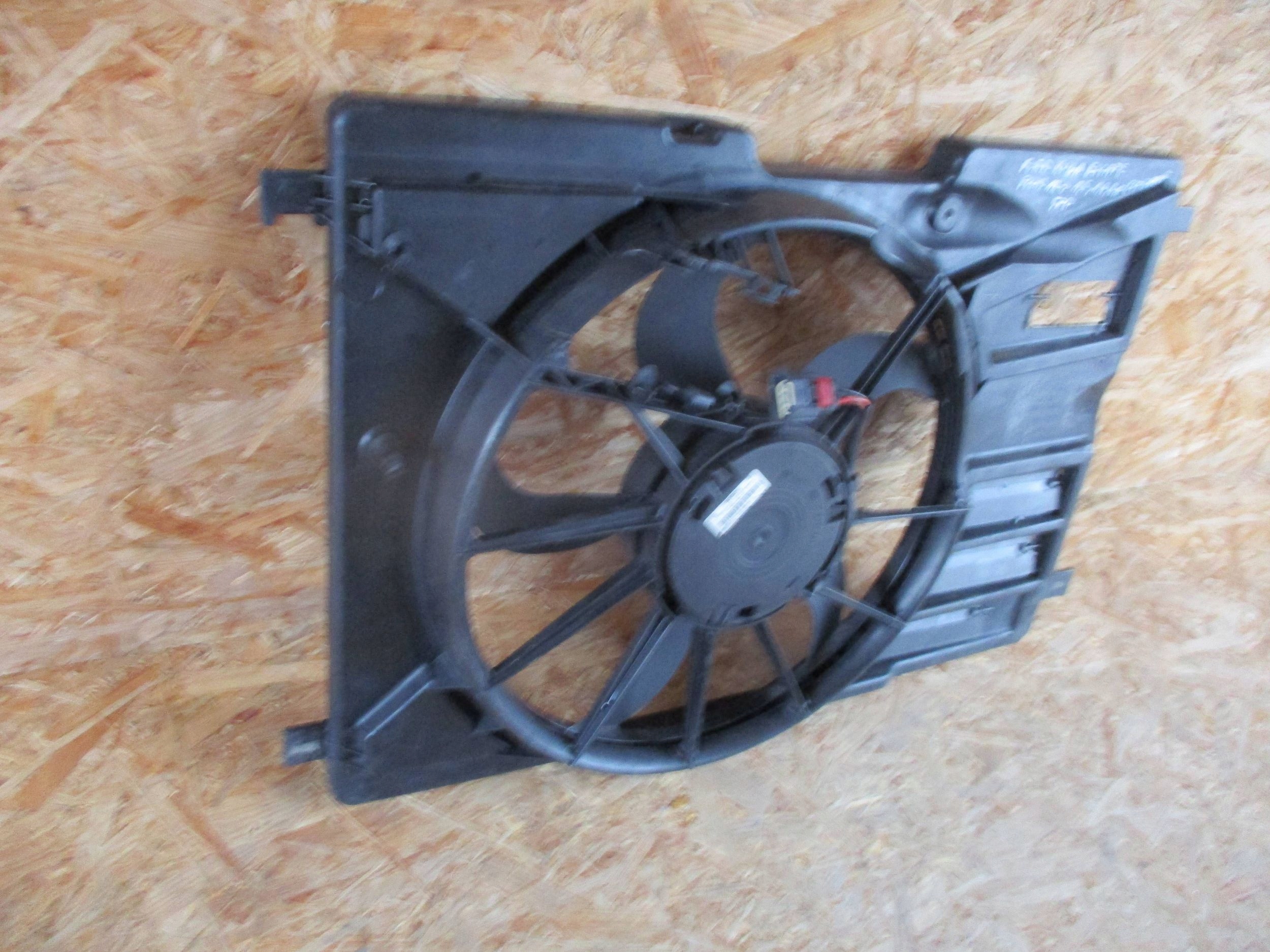 ventilátor chladiče FORD KUGA ESCAPE FOCUS 12