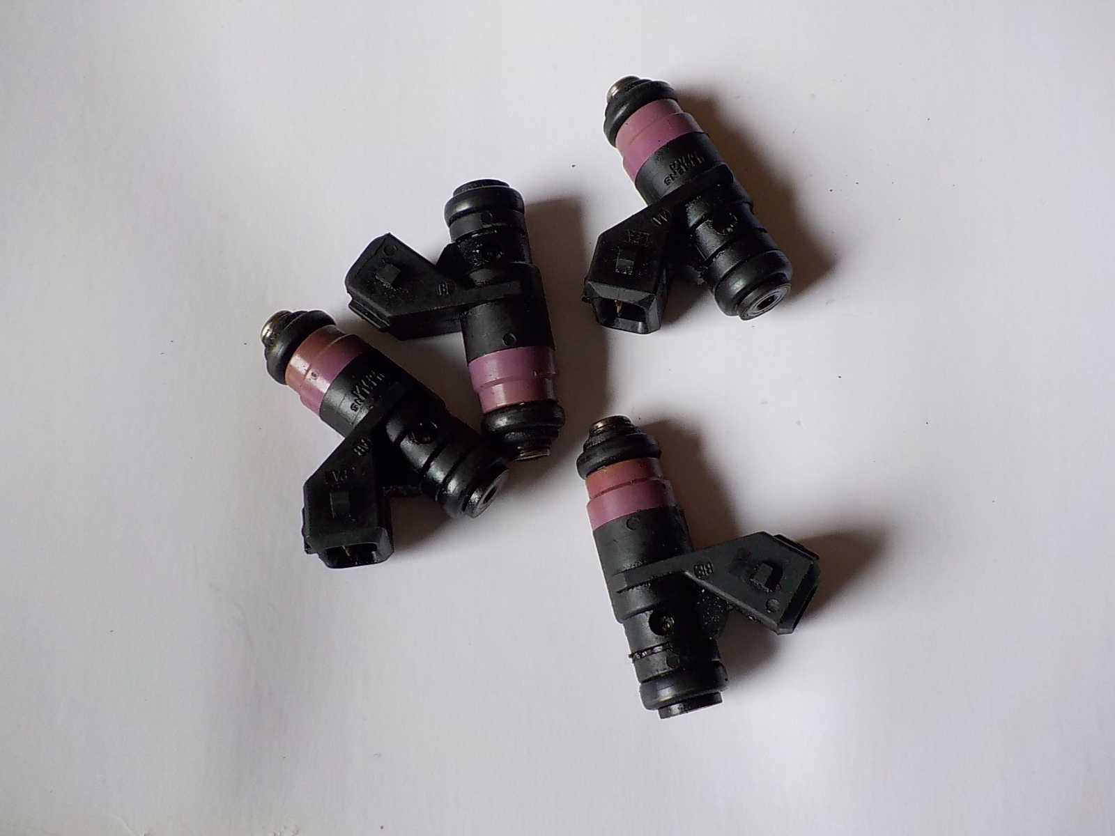 RENAULT CLIO III 1.6 16V B injector H132259
