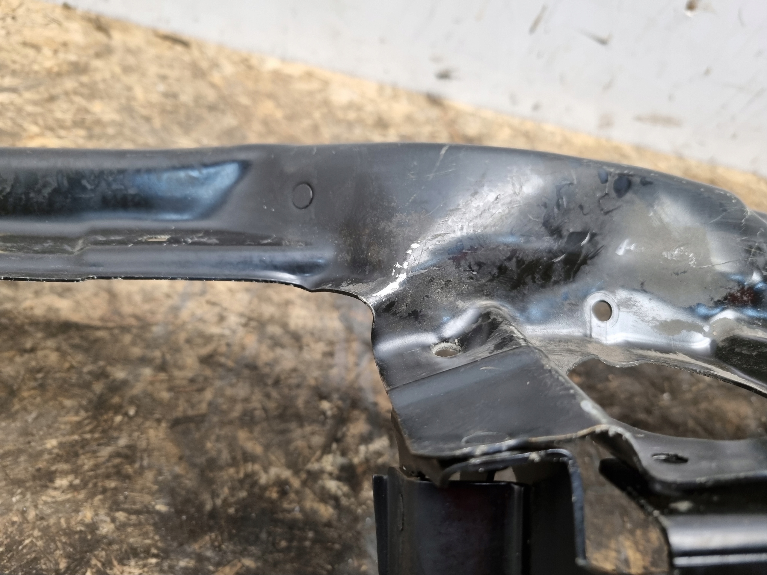 support panel for radiators pillar iron BMW 3 E46