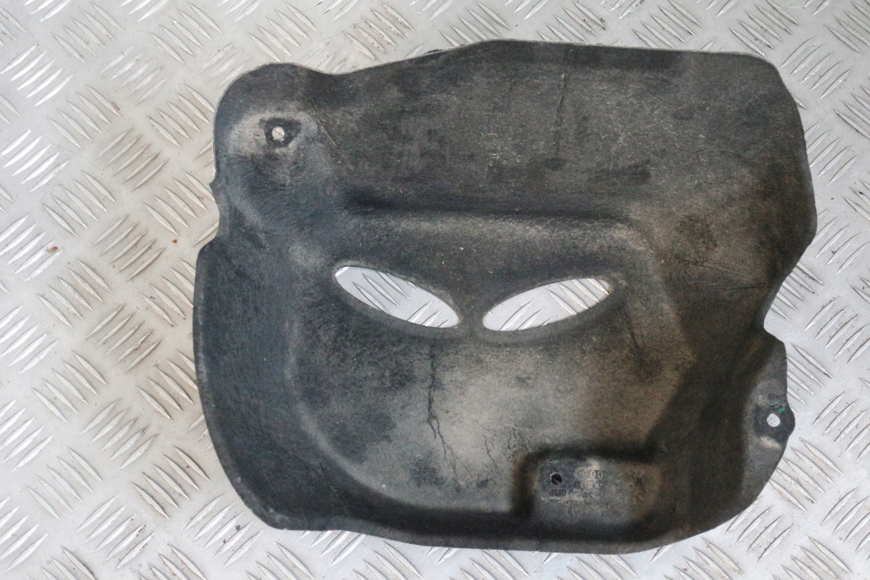 OSLONA TERMICZNA PORSCHE CAYENNE 9Y 4M0616105P