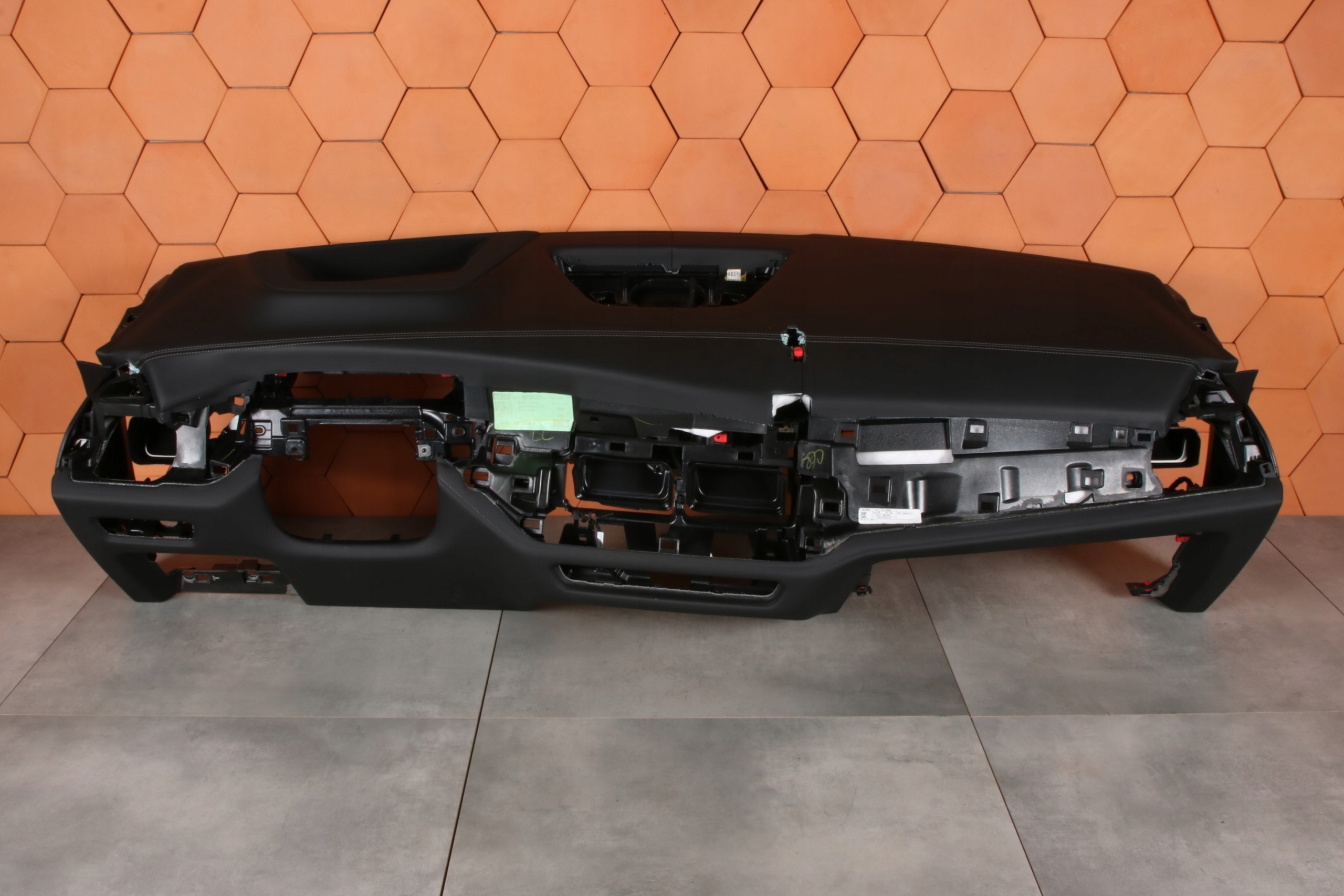 BMW X6 G06 LCI originál dashboard instrument panel console NAPPA black HEAD UP