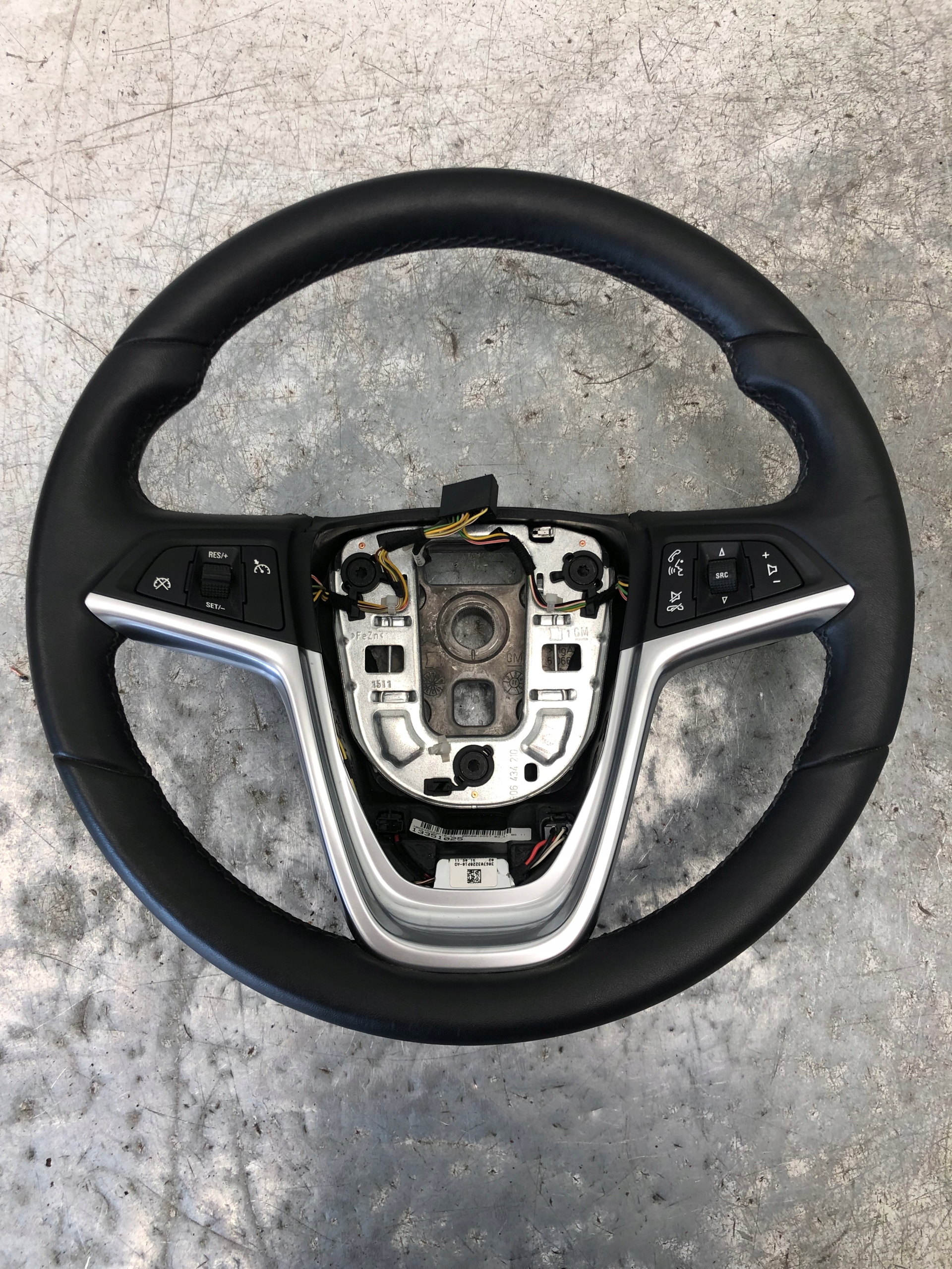 lenkrad Leder MULTIFUNKCJA OPEL MERIVA B 13351025