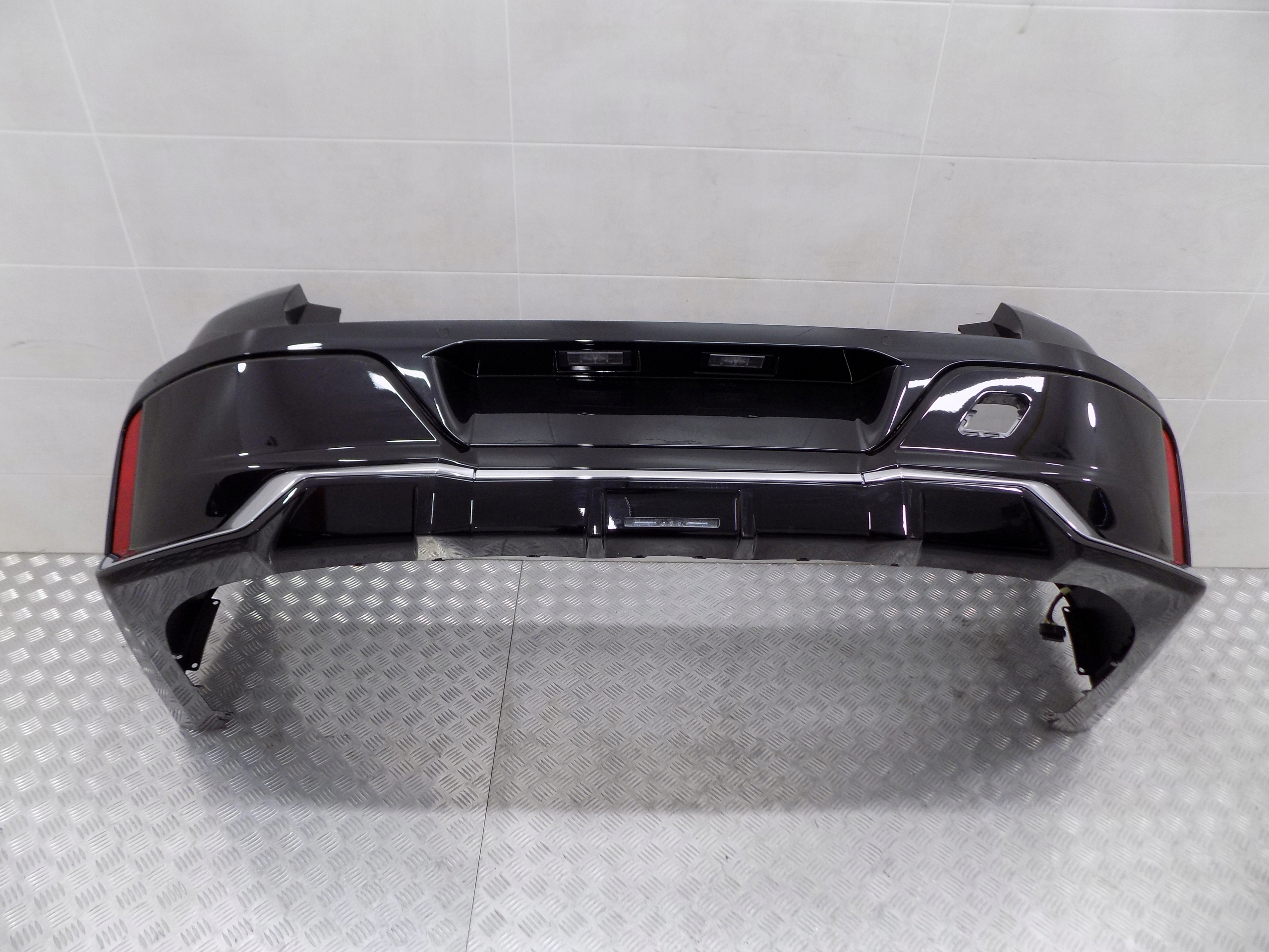 BMW 7 G70 bumper rear rear part 6PDC 475 m-packet