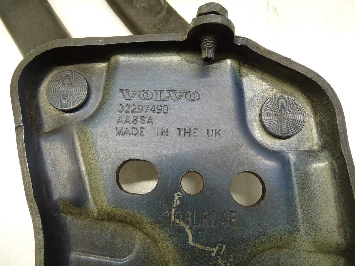 hinge bonnets right front front VOLVO XC40 32297490