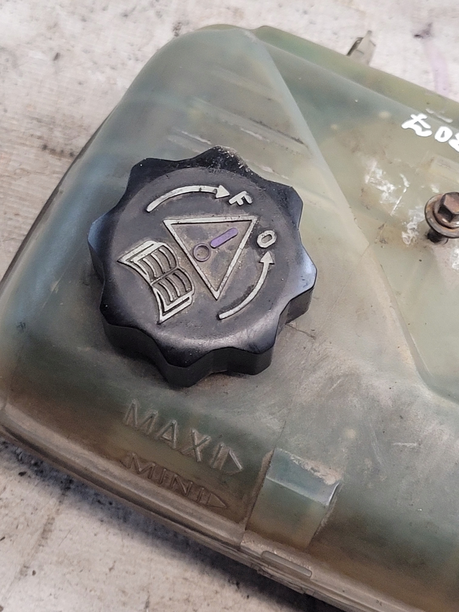 Scheibenwaschbehälter Sensor OE 9646902580 PEUGEOT 807 2.0HDI 06r.