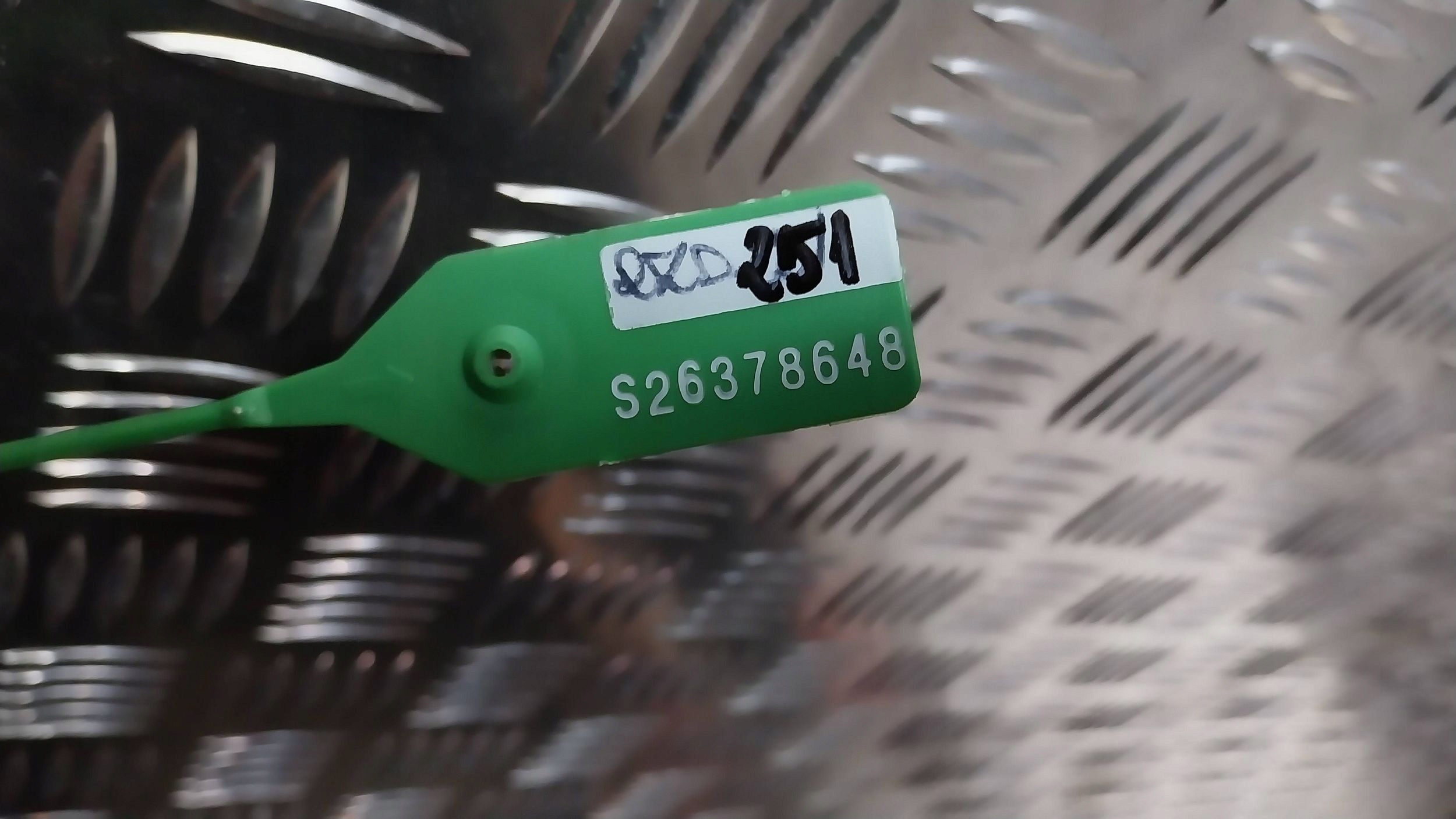 Tür vorne links BMW 7 E65 01