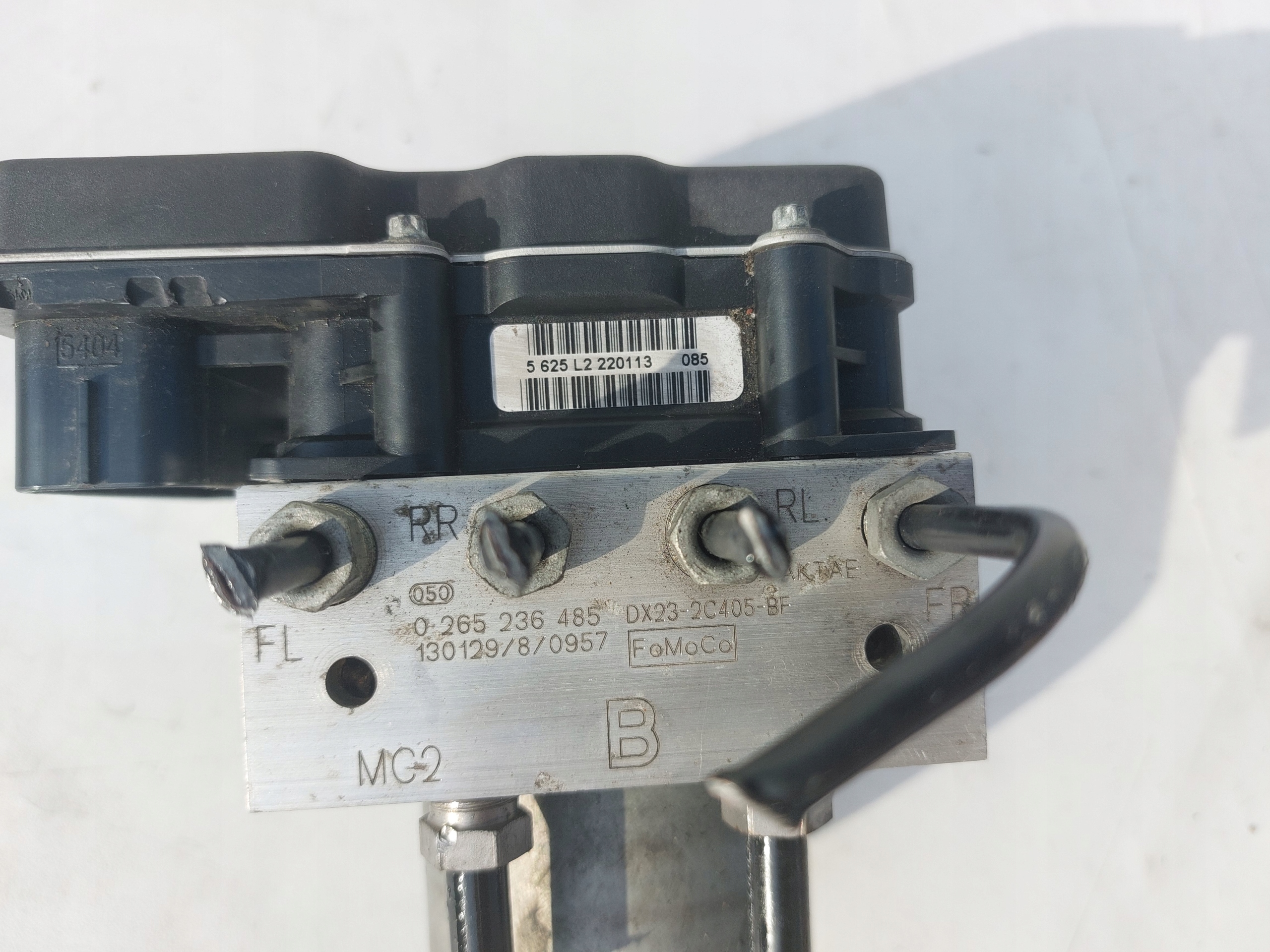 jaguar oe DX23-2C405-BF насос abs