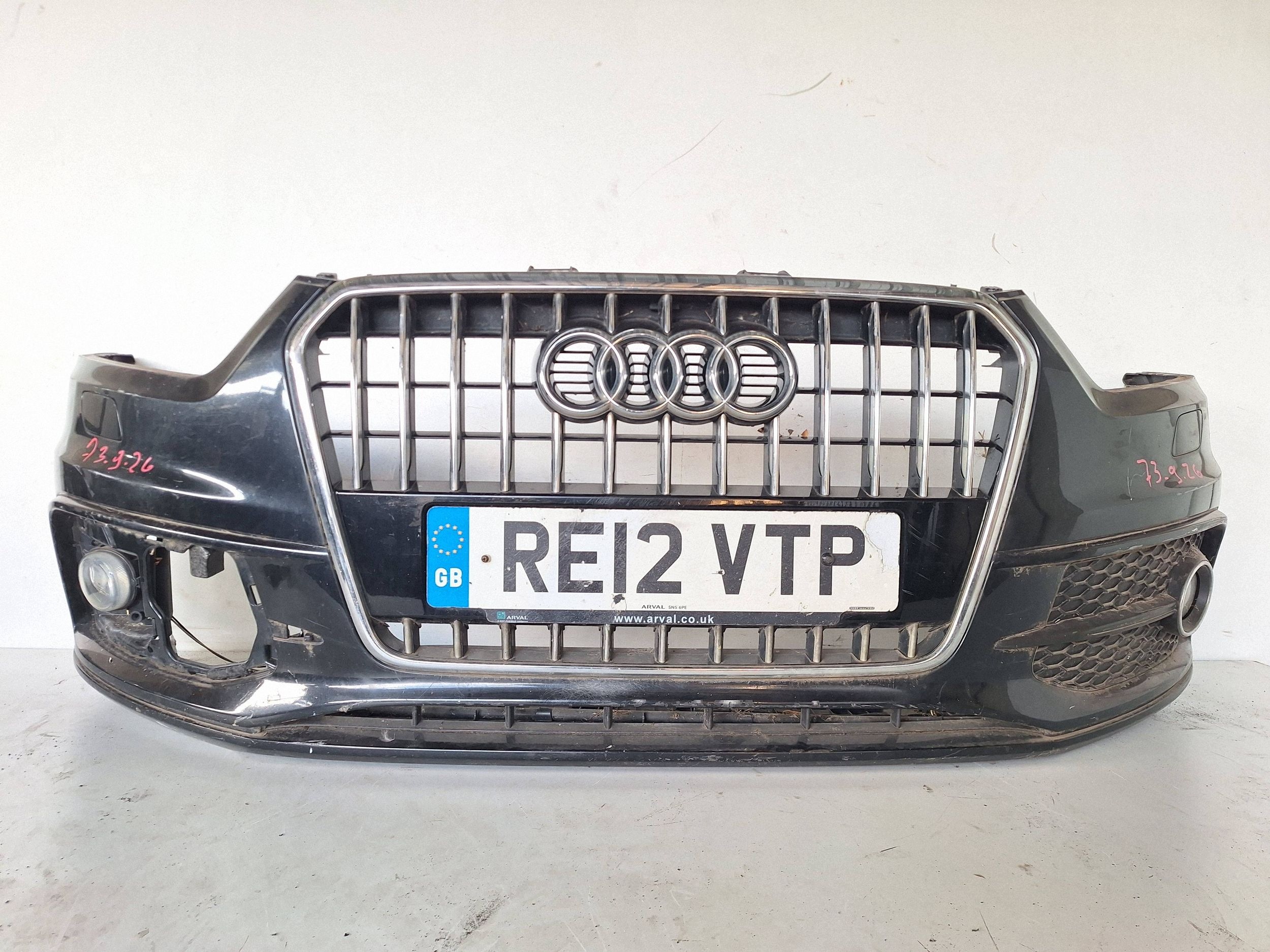 AUDI Q3 8U S-LINE 11-14 bumper+ XENON 8U0807437D