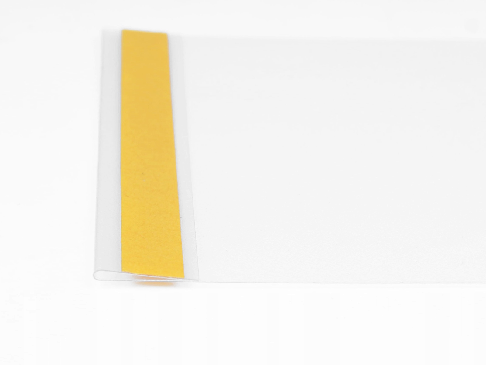 KIESZEŃ RAMKA PLAKATOWA REKLAMOWA SAMOPRZYLEPNA wisząca A3 Pion typ "C" Format papieru A3