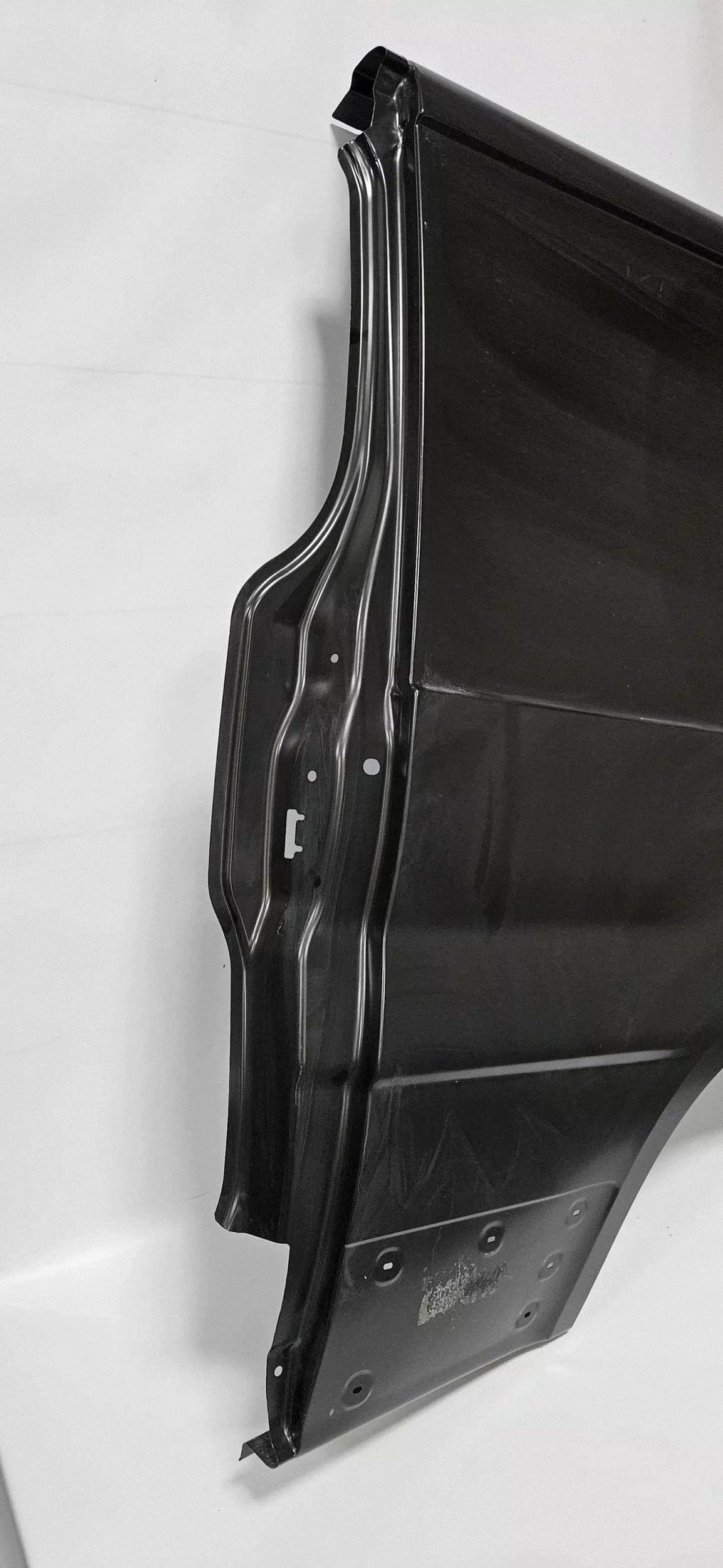 quarter rear left side Renault Trafic II (X83) 93160260
