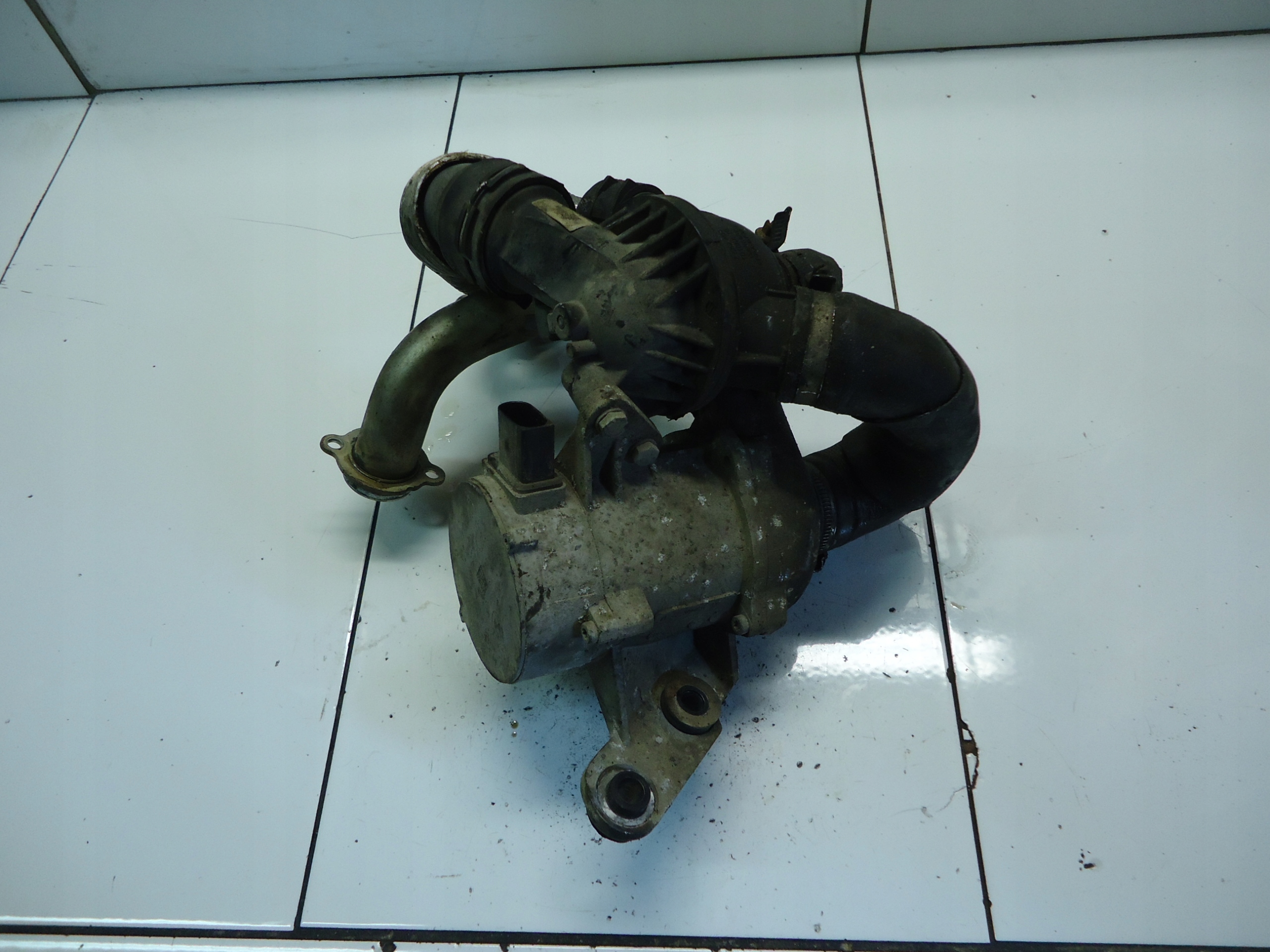 BMW 1 E87 2.0 N43B20 vízpumpa csomag TERMOSTATU 7561229