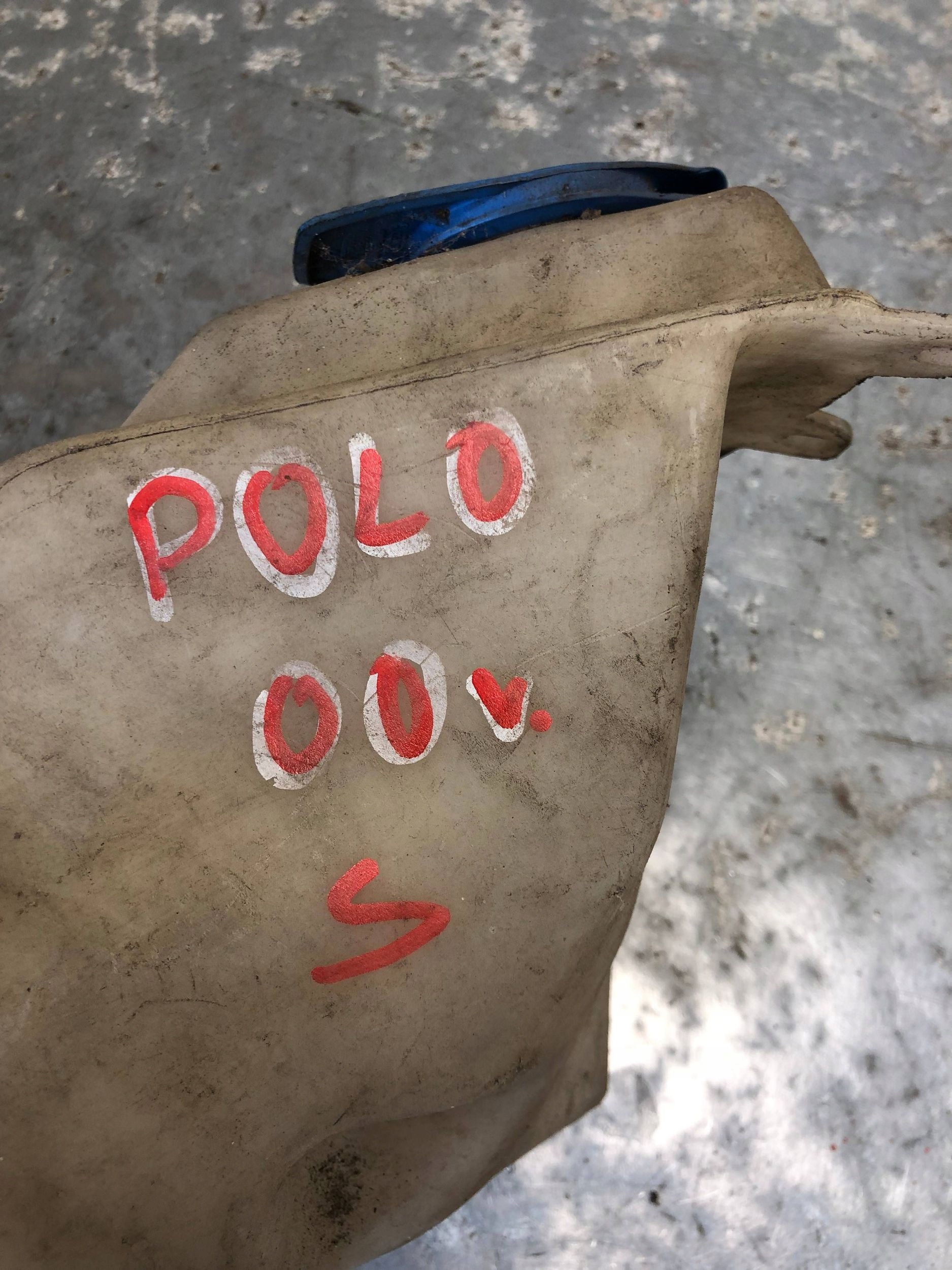 washer fluid tank VW POLO III 6N0955453