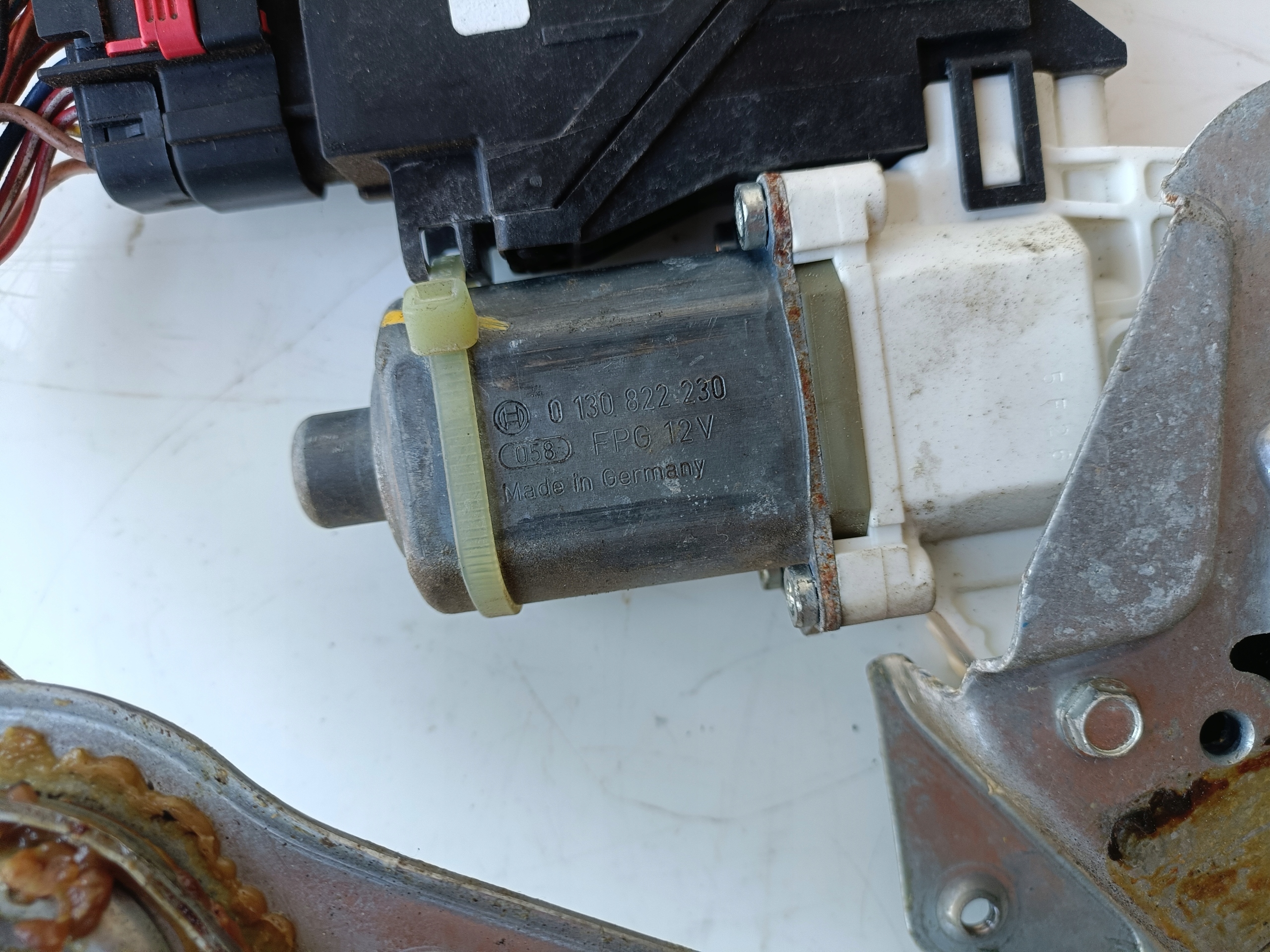 PODNOŚNIK SZYBY MECHANIZM LEWY PRZEDNI CABRIO CHRYSLER PT CRUISER Typ samochodu Samochody osobowe