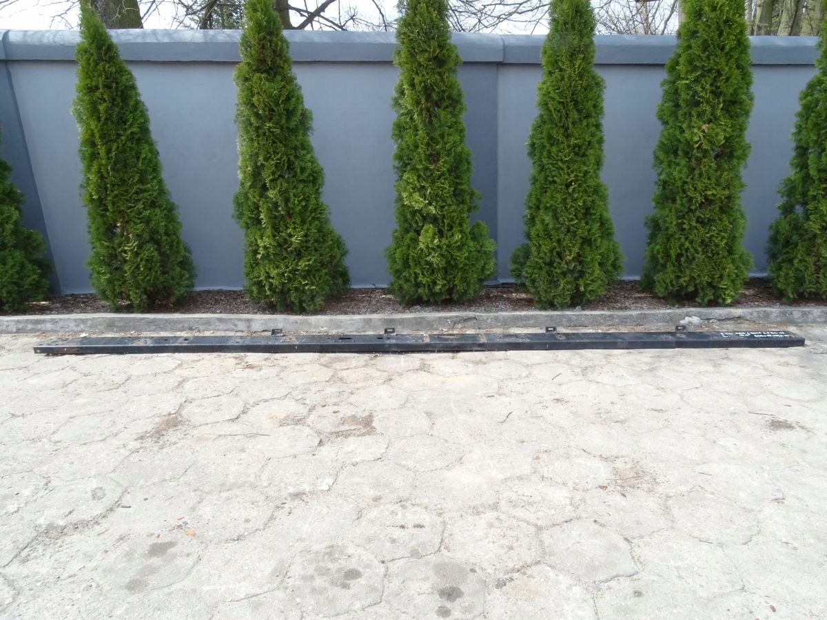 MAN L2000 LE 94 01 RAMA LEWA BOK 17 5 600x21CM