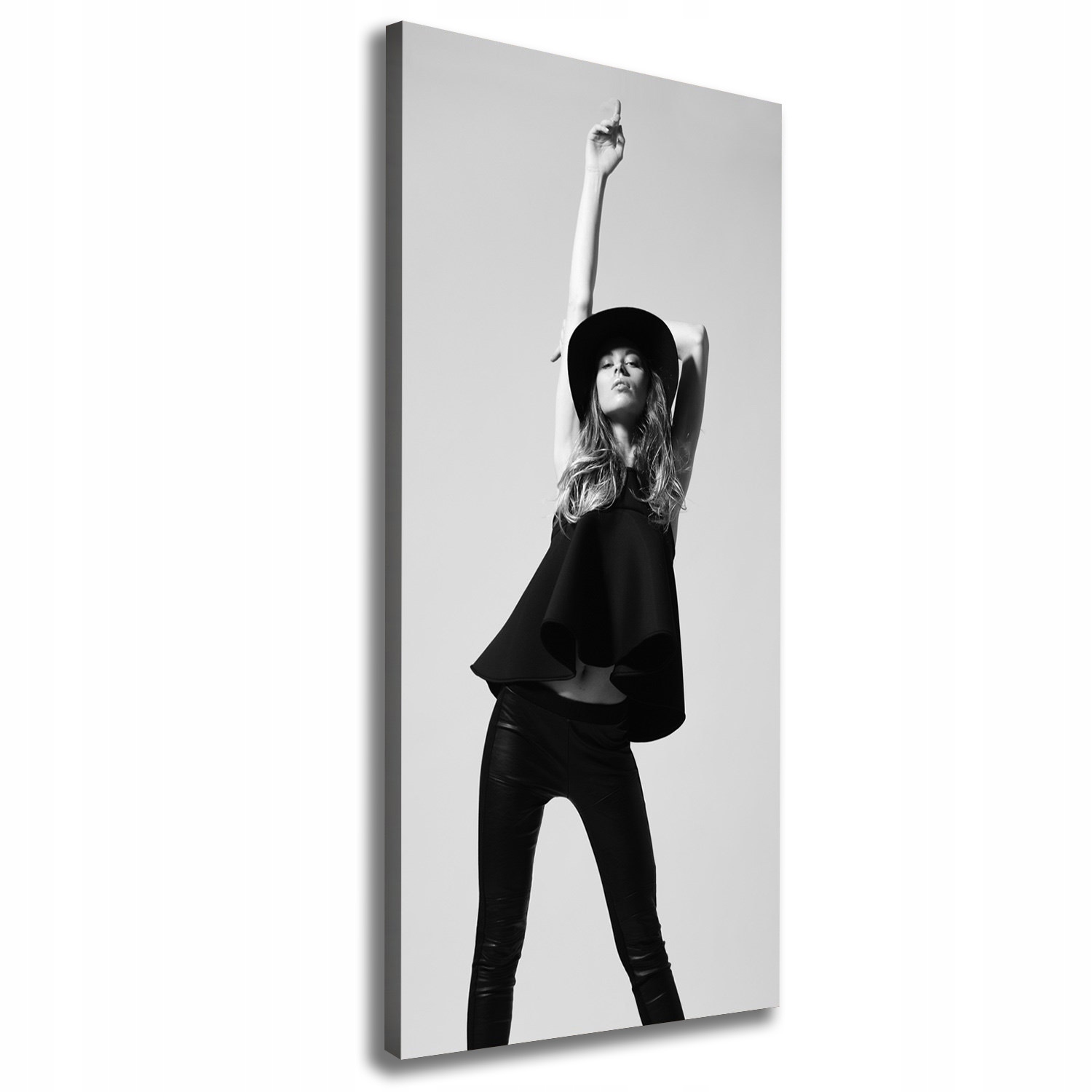 

Foto obraz na płótnie Kobieta w czerni 50x125 cm