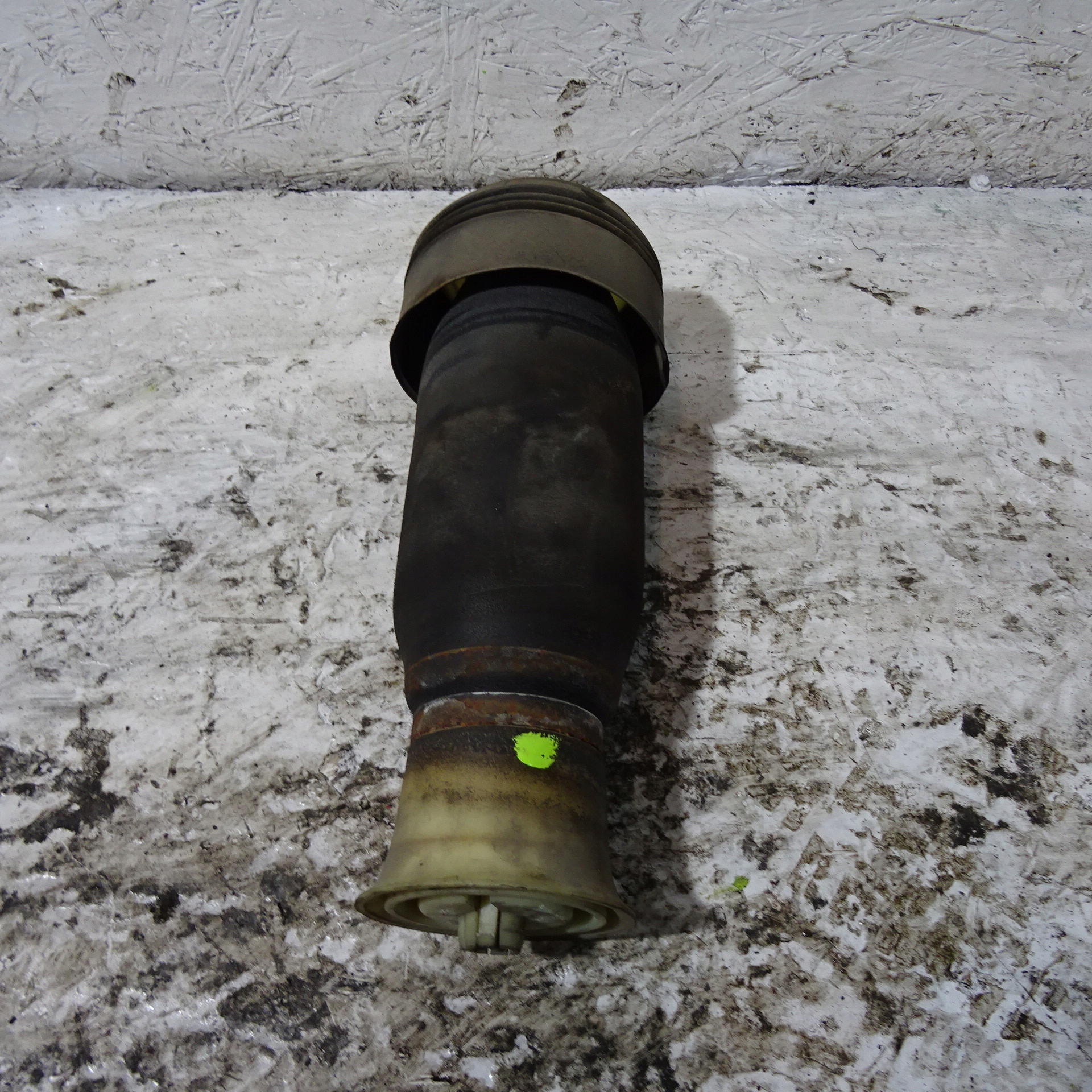 BMW X6 E71 Airbag hinten Achsträgers links