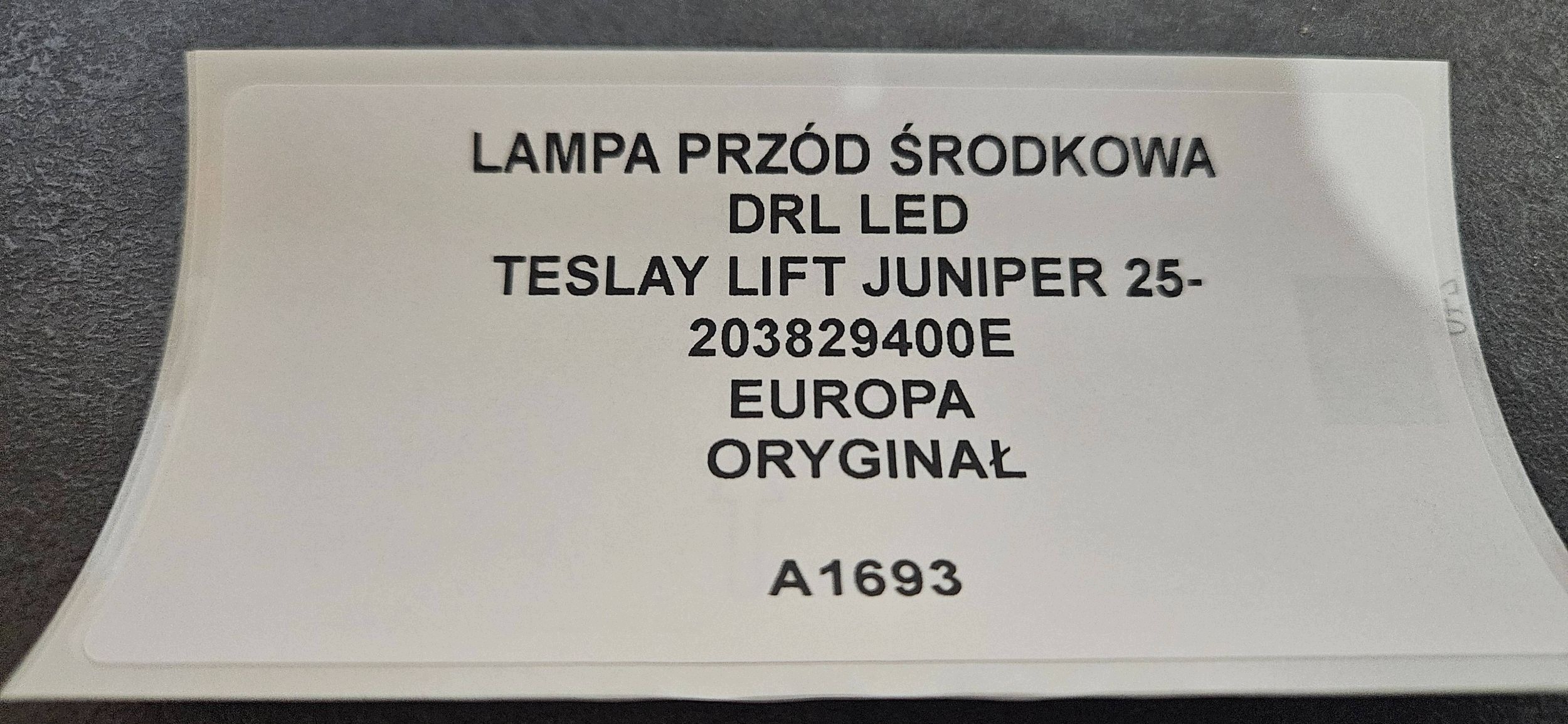 light front central DRL LED TESLA Y LIFT JUNIPER 25- original 203829400E