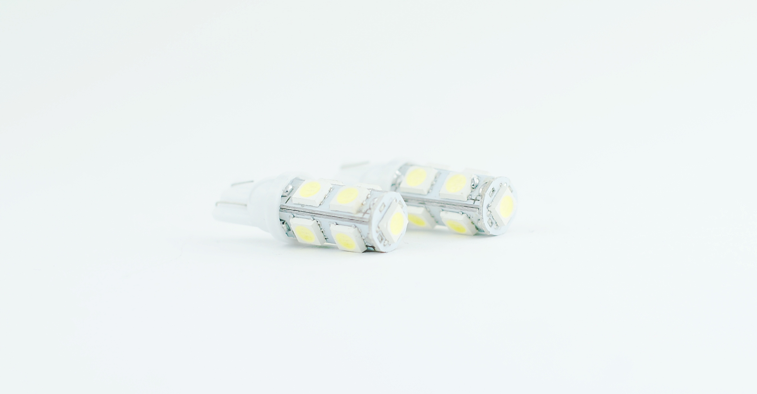 ŻARÓWKA LED W5W T10 9 led SMD biała xenon -2szt - BEZ ECE