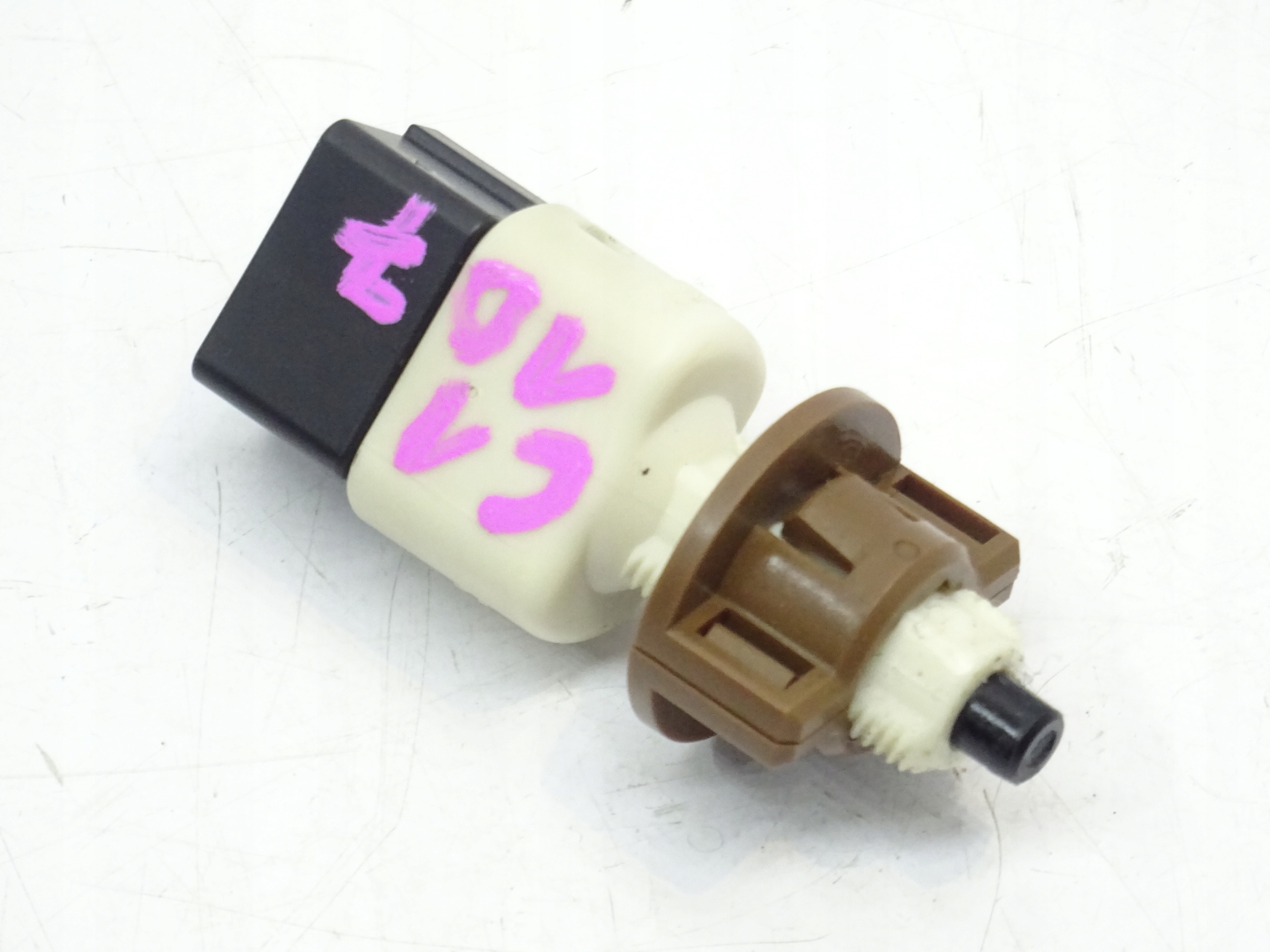 CZUJNIK STOPU STOP TOYOTA AYGO CITROEN C1 PEUGEOT 107 2005-2014